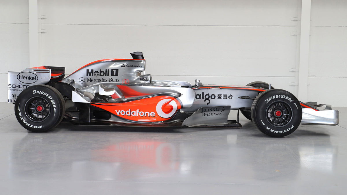 洋書 MCLAREN RACING SPORTS CARS 2007 McLaren F1 Team MP4-22 F1® Show Car | F1 Authentics