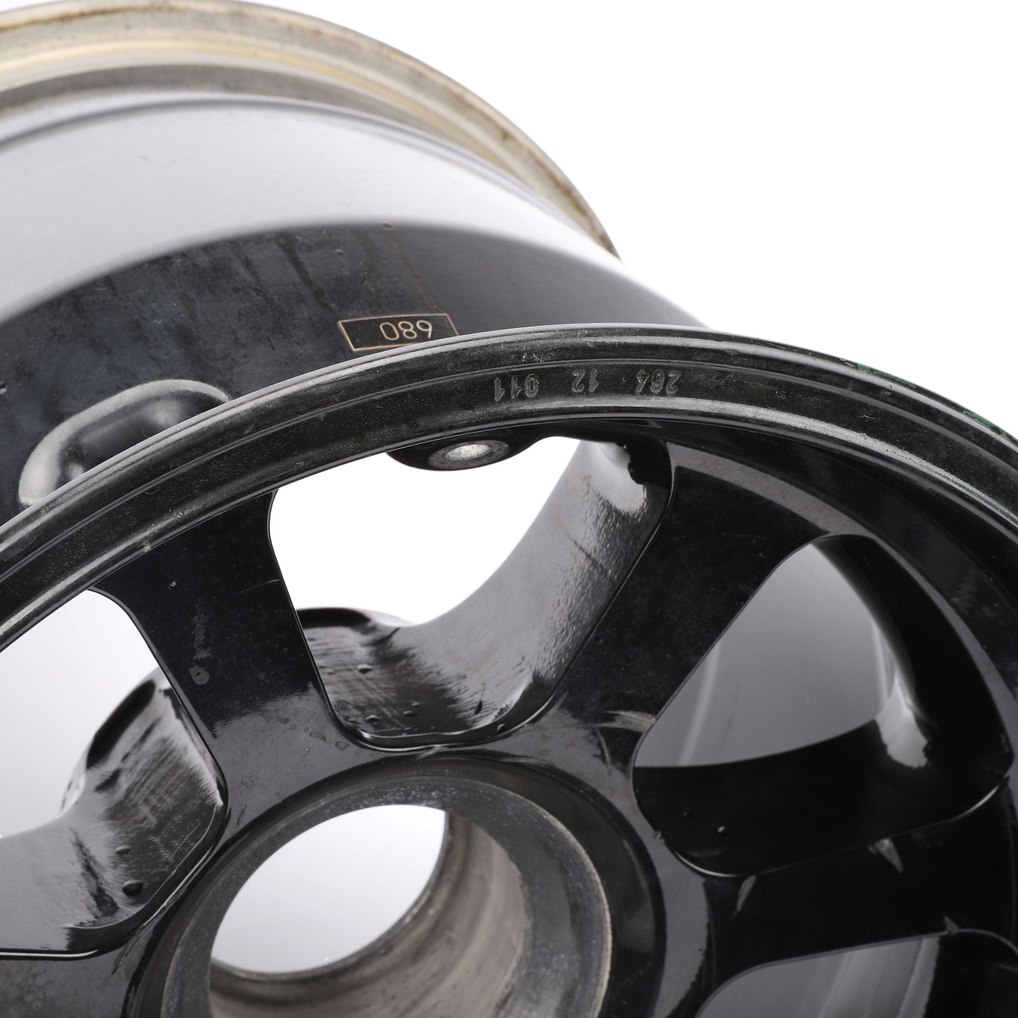 Sergio Pérez 2012 Sauber F1 Team Front Wheel Rim Table