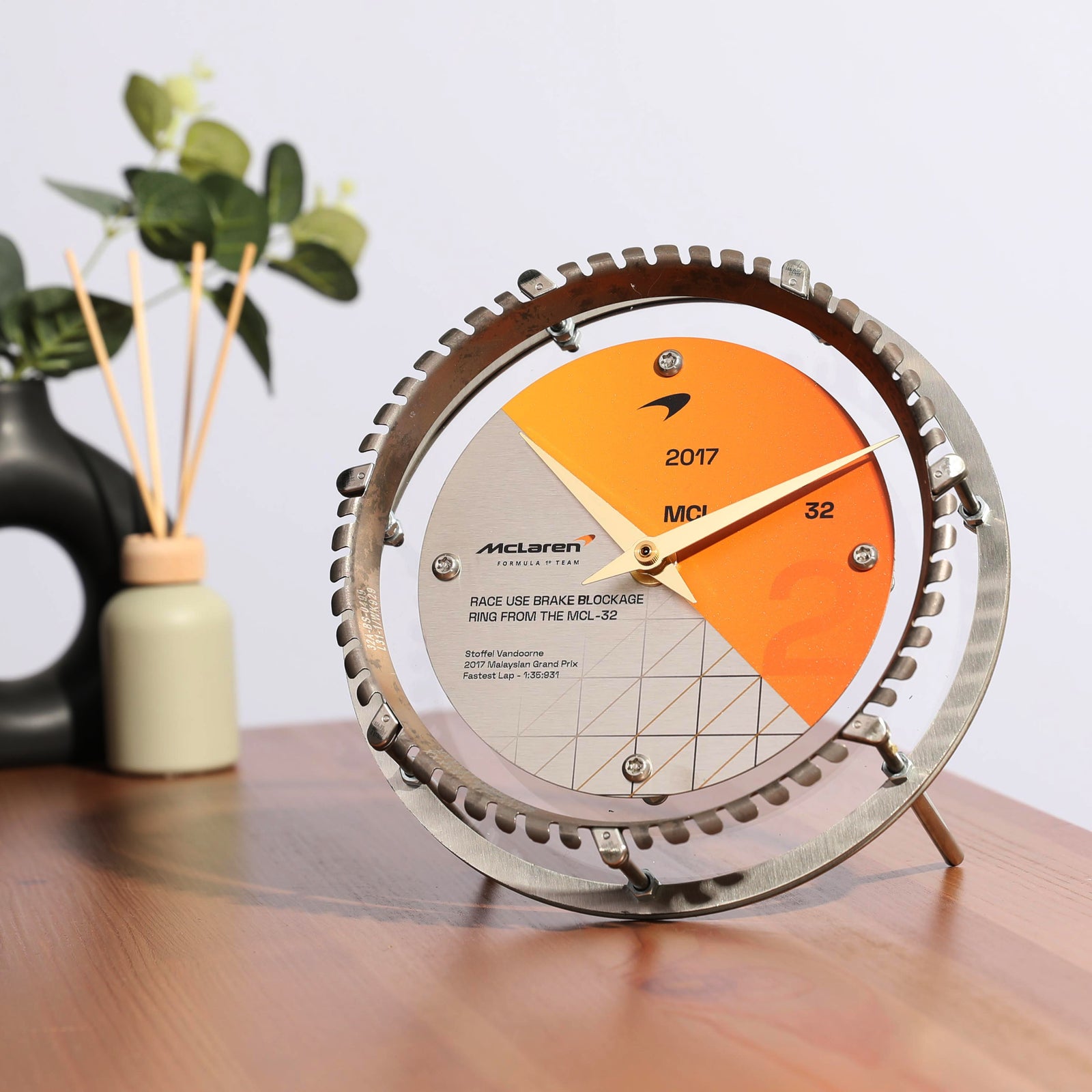 Stoffel Vandoorne 2017 Brake Blockage Ring Clock - Malaysian GP