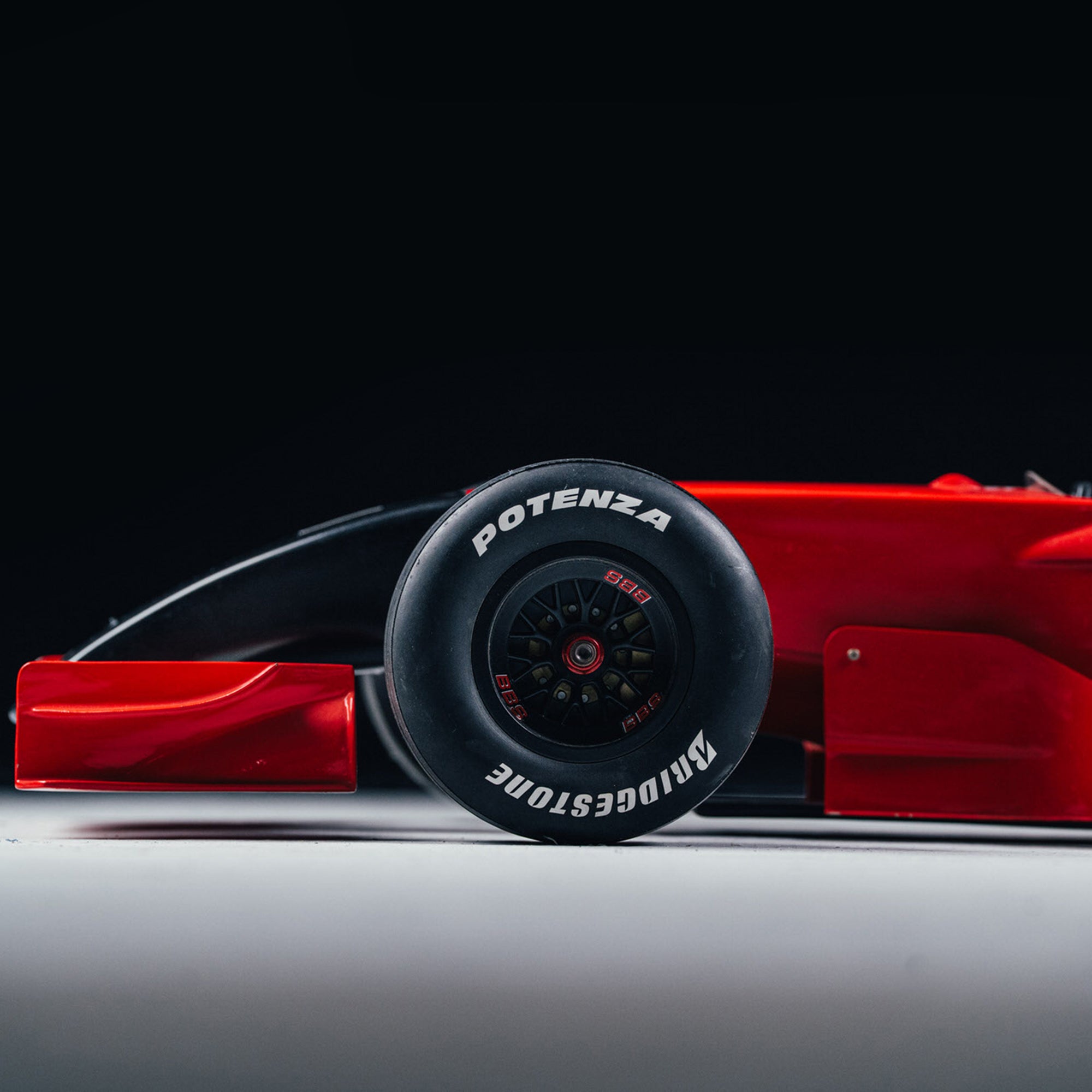 Scuderia Ferrari F2001 1:5 Scale Model - 2001 Italian Grand Prix