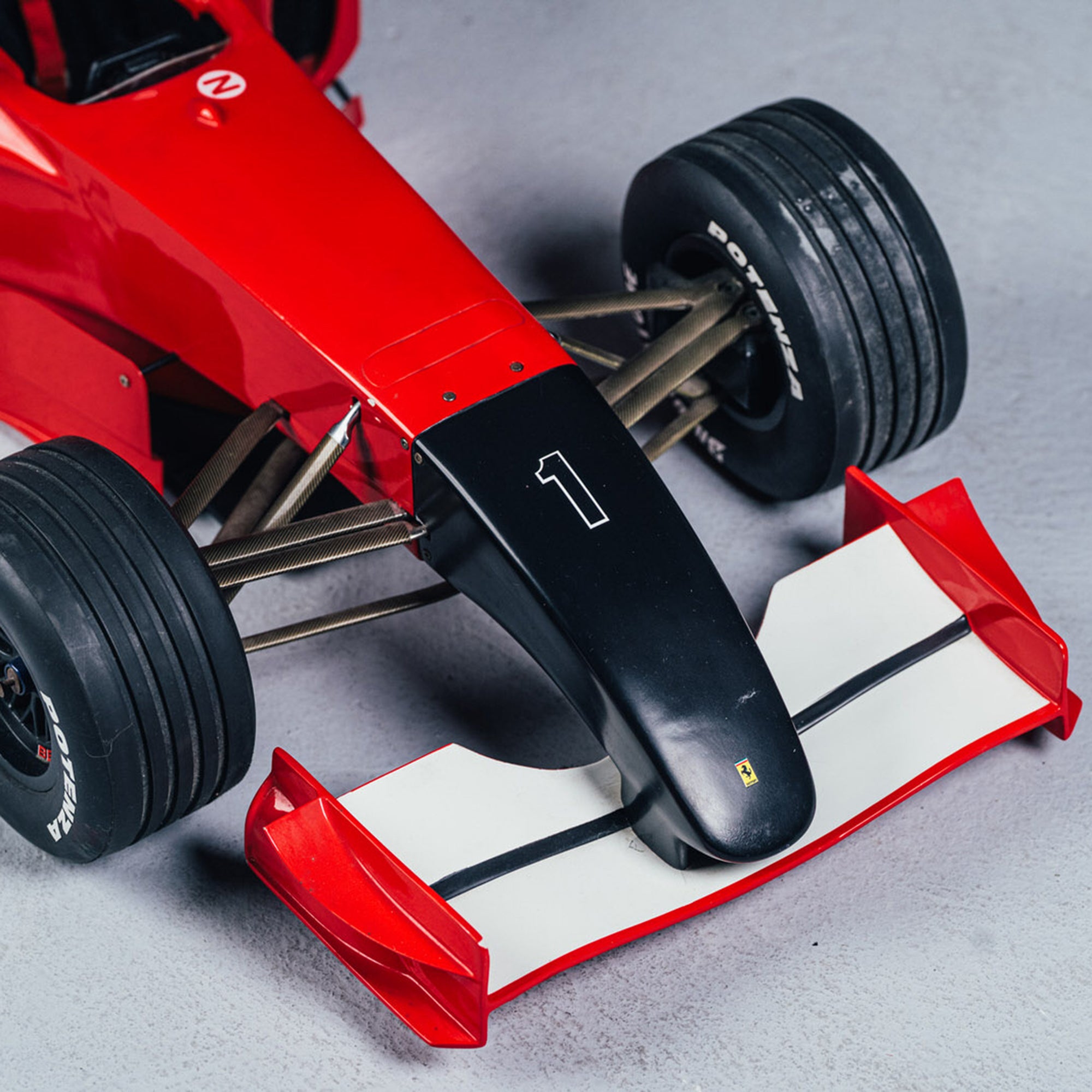 Scuderia Ferrari F2001 1:5 Scale Model - 2001 Italian Grand Prix
