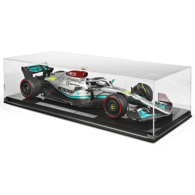 Lewis Hamilton 2022 Mercedes-AMG Petronas F1 Team W13 1:8 Scale Model - Sāo Paulo GP