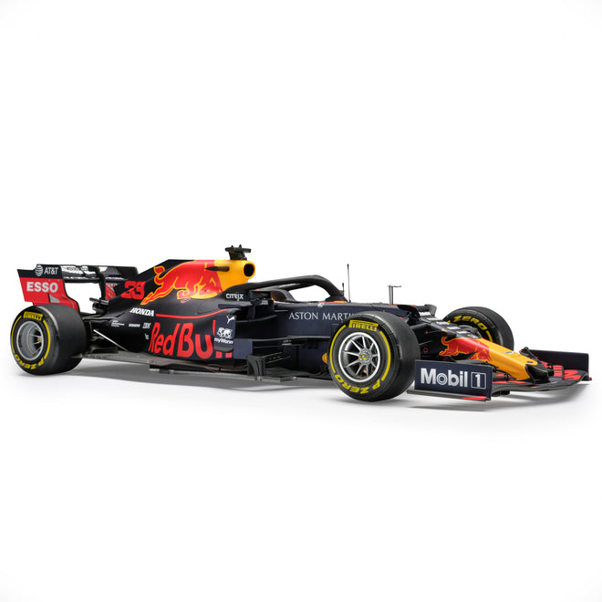 Max Verstappen 2019 Oracle Red Bull Racing RB15 1:8 Scale Model F1® Car - Amalgam Collection