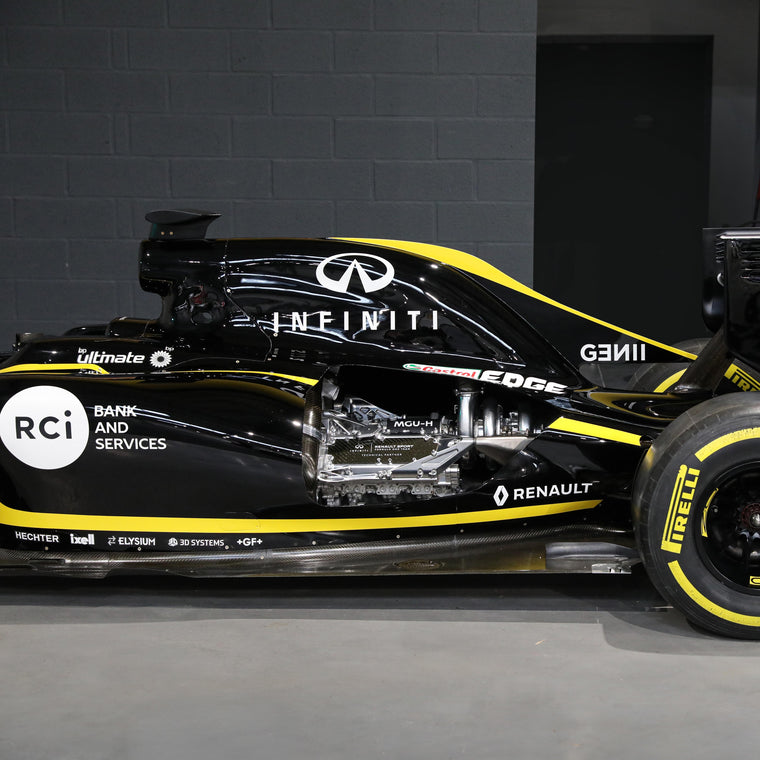 2014 Lotus E22-03 full-size rolling chassis in 2019 RS19-inspired Formula 1 livery, premium exhibition centrepiece