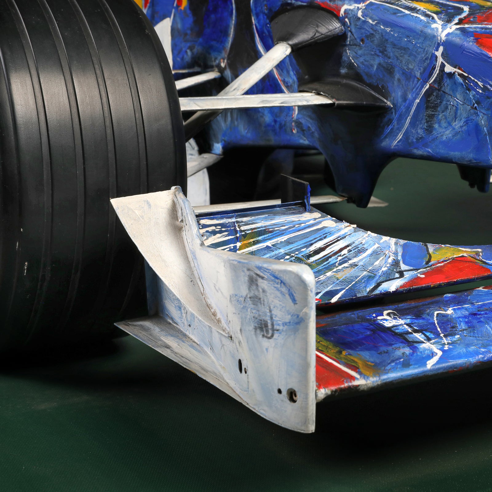 Season Launch LOT 008 – Sauber C20 F1 Team 2001 Wind Tunnel Model - 50% Scale
