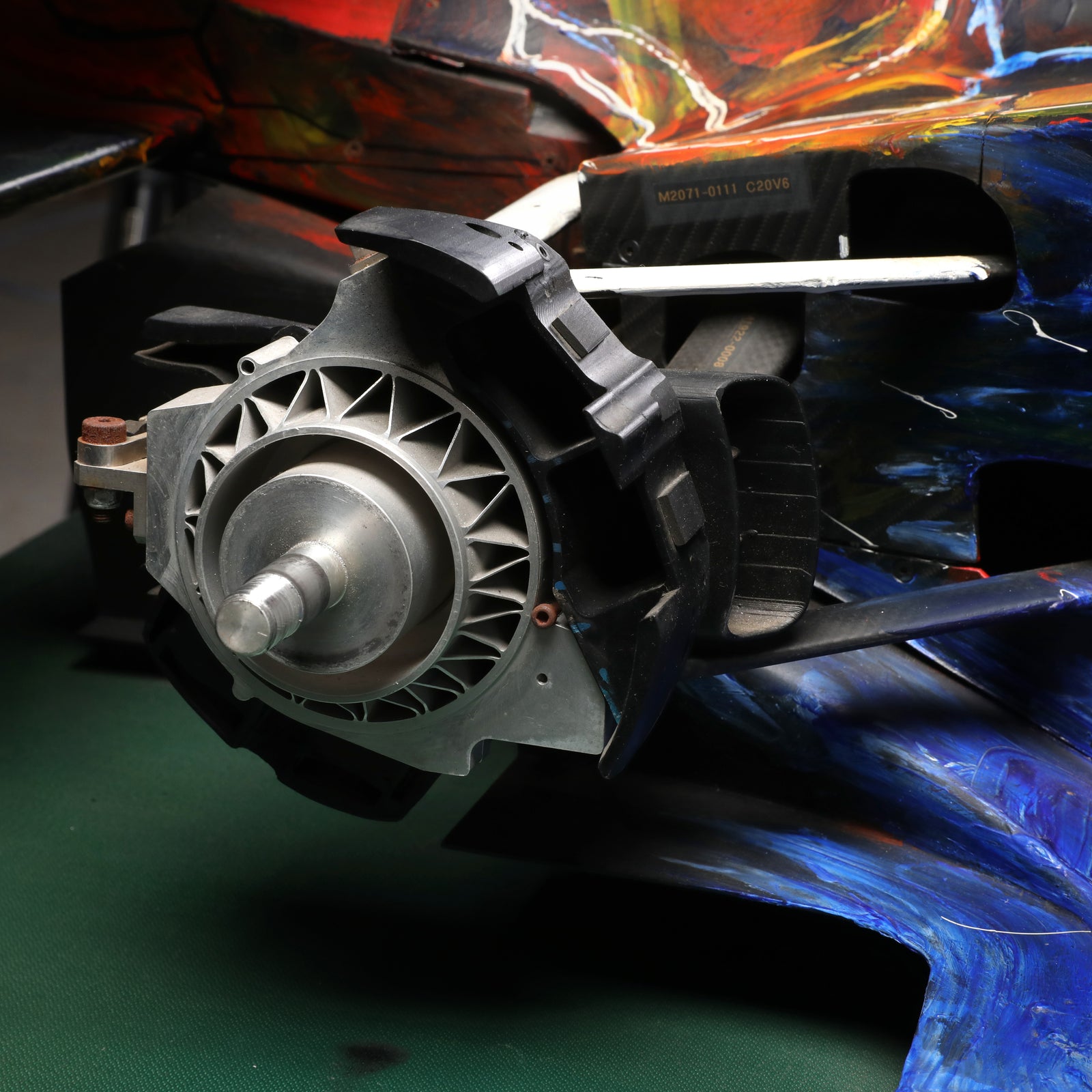 Season Launch LOT 008 – Sauber C20 F1 Team 2001 Wind Tunnel Model - 50% Scale