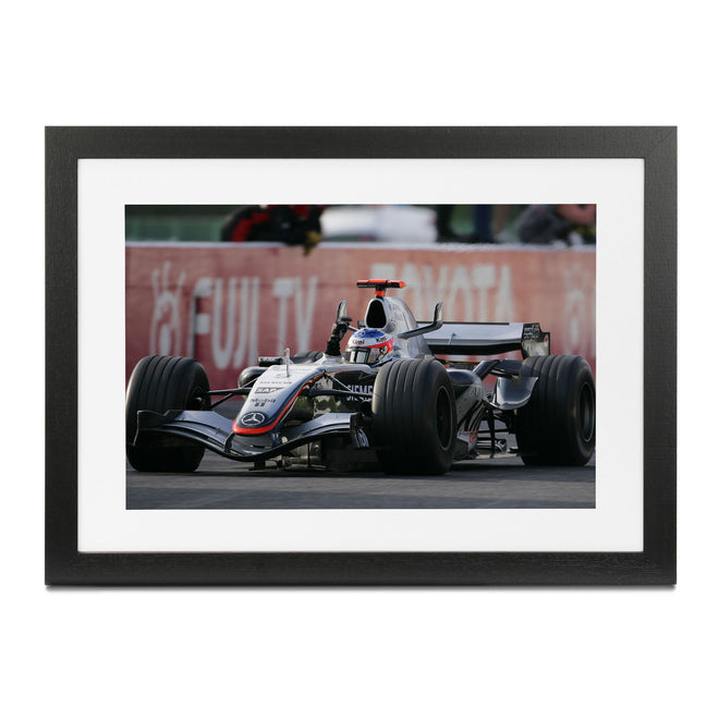 Kimi Räikkönen 2005 McLaren F1 Team ‘Overtaking Masterclass’ Framed Print – Japanese Grand Prix