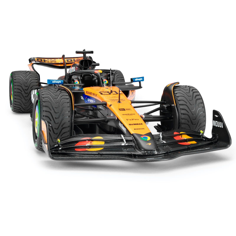 Oscar Piastri 2025 McLaren MCL39 1:18 Scale Model Australian GP Edition