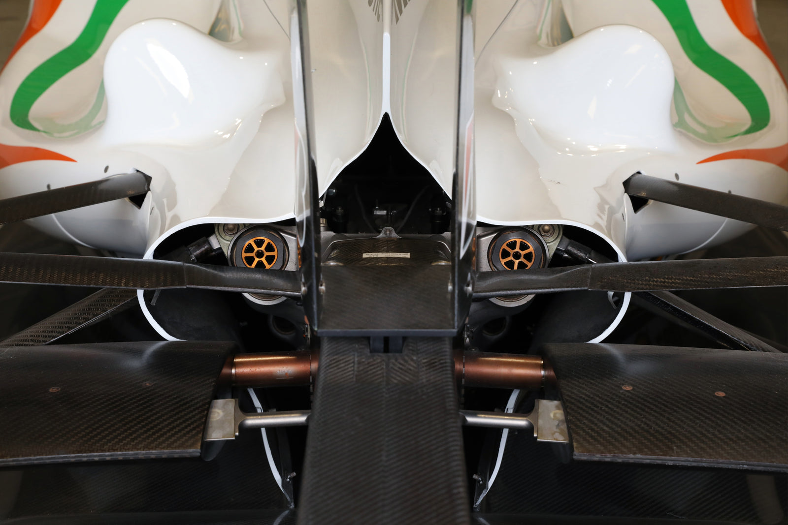 LOT 733 - 2009 Force India VJM02-02S Show Car