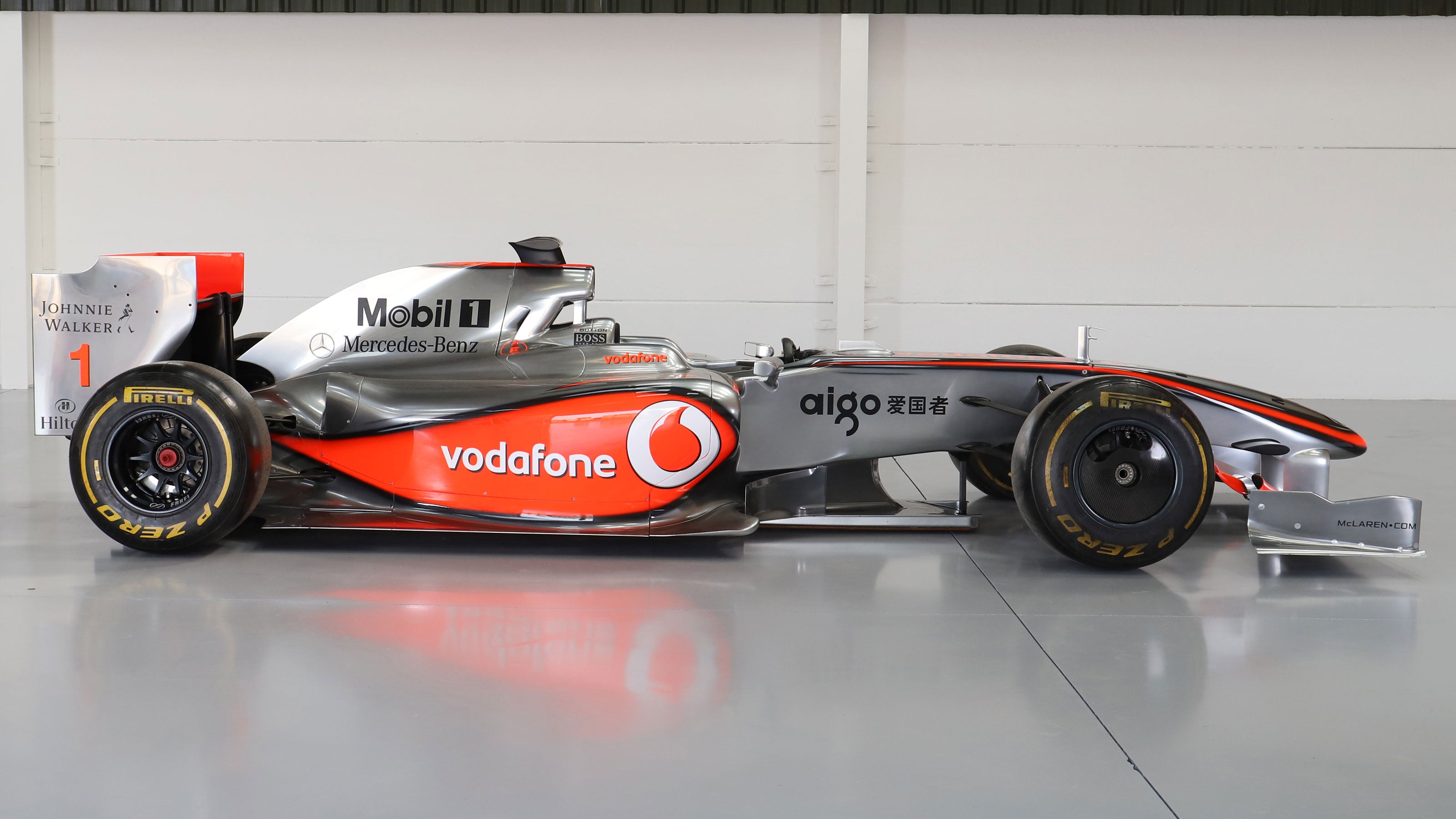 McLaren F1® 2009 MP4-24 Official Show Car | F1 Authentics