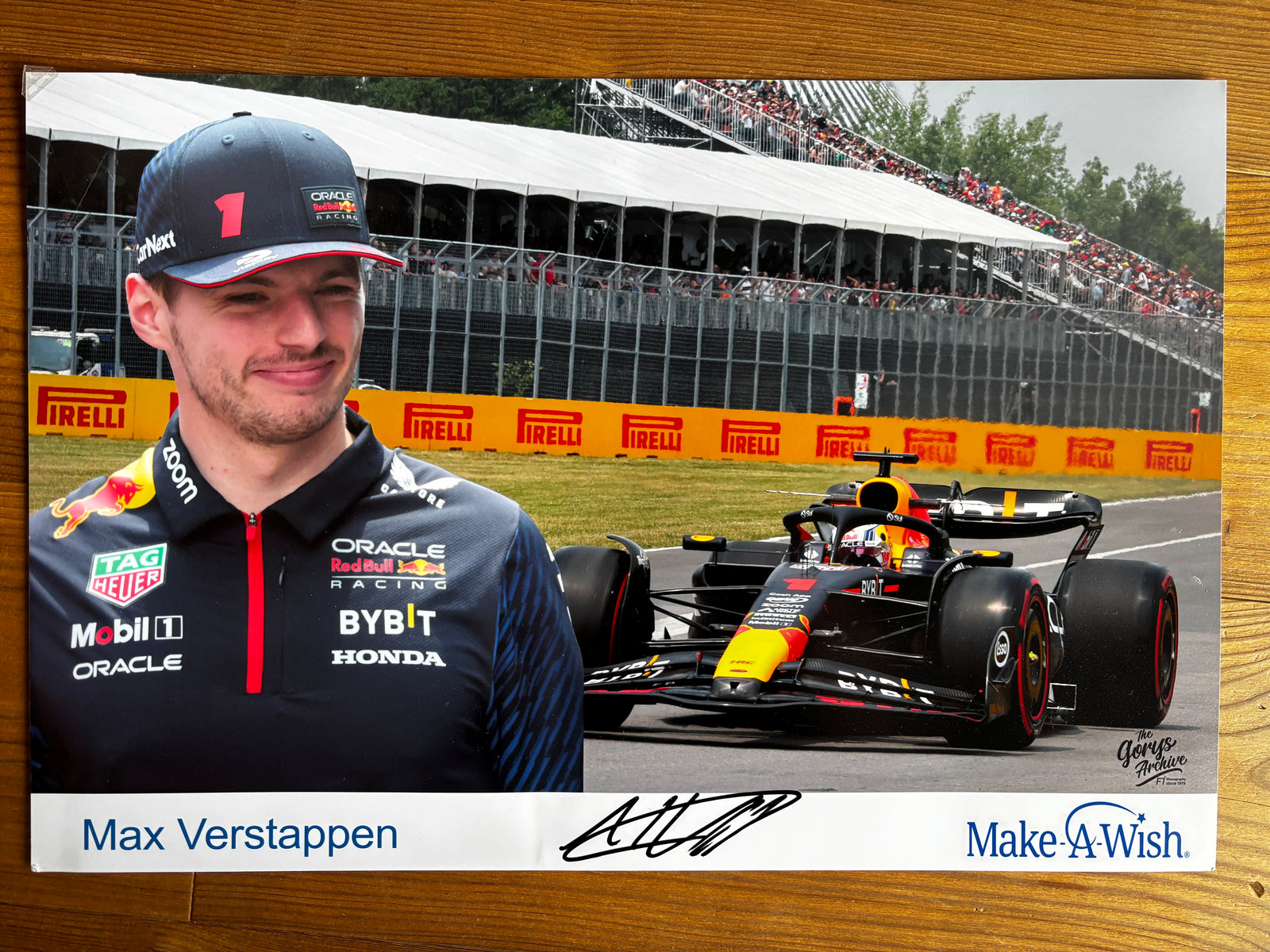 LOT 041 - Legends of Formula 1® Bundle - Make-A-Wish