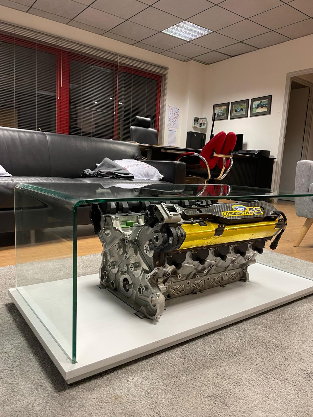 LOT 535 – Ford Cosworth CR 3.0L V10 Engine Table