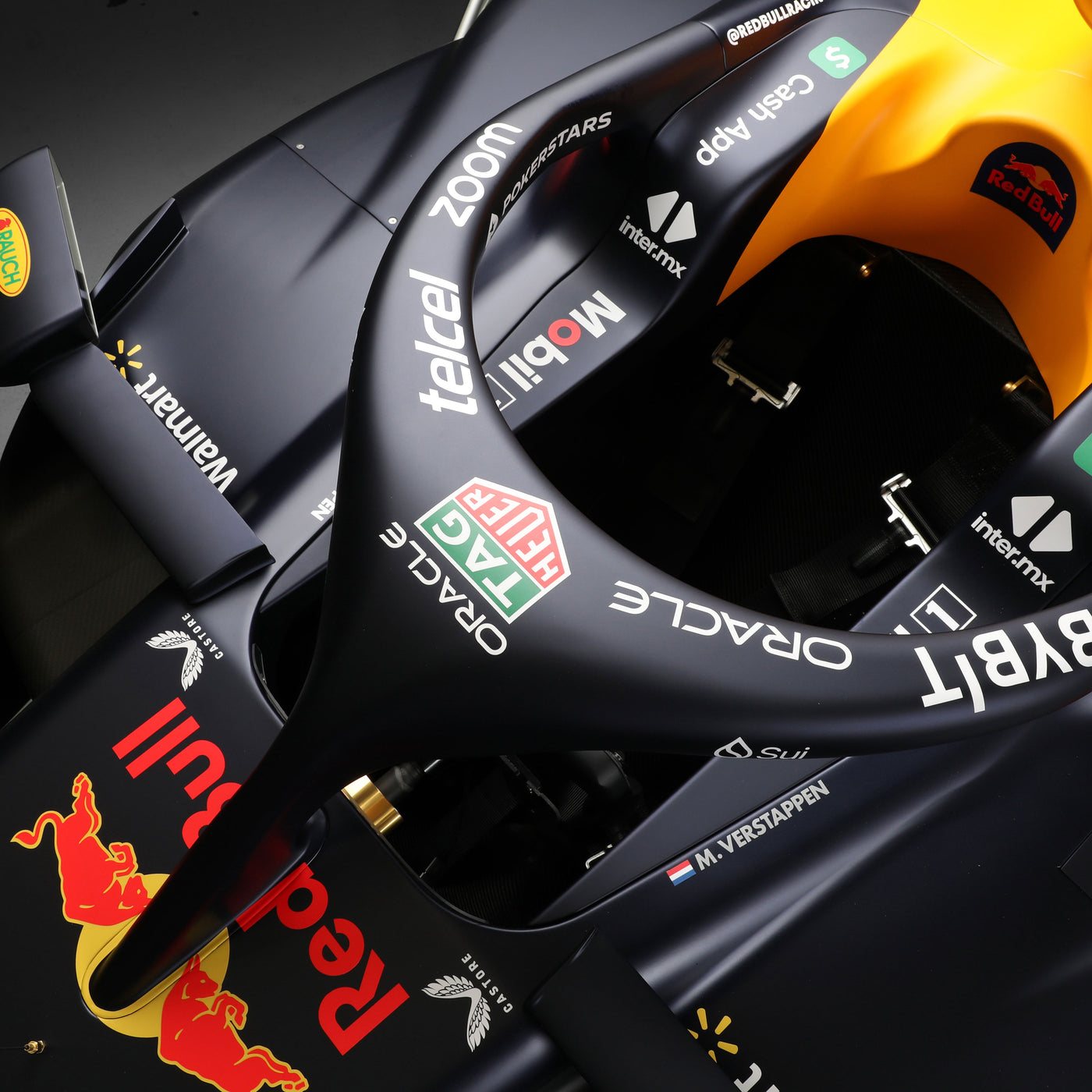 Official Oracle Red Bull Racing 2023 RB19 Show Car