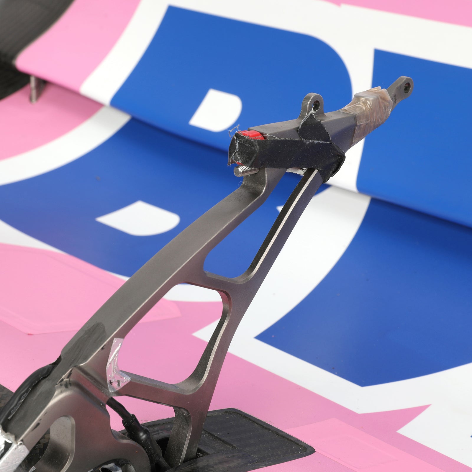 Auction LOT 031 - Alpine F1 Team 2022 Rear Wing