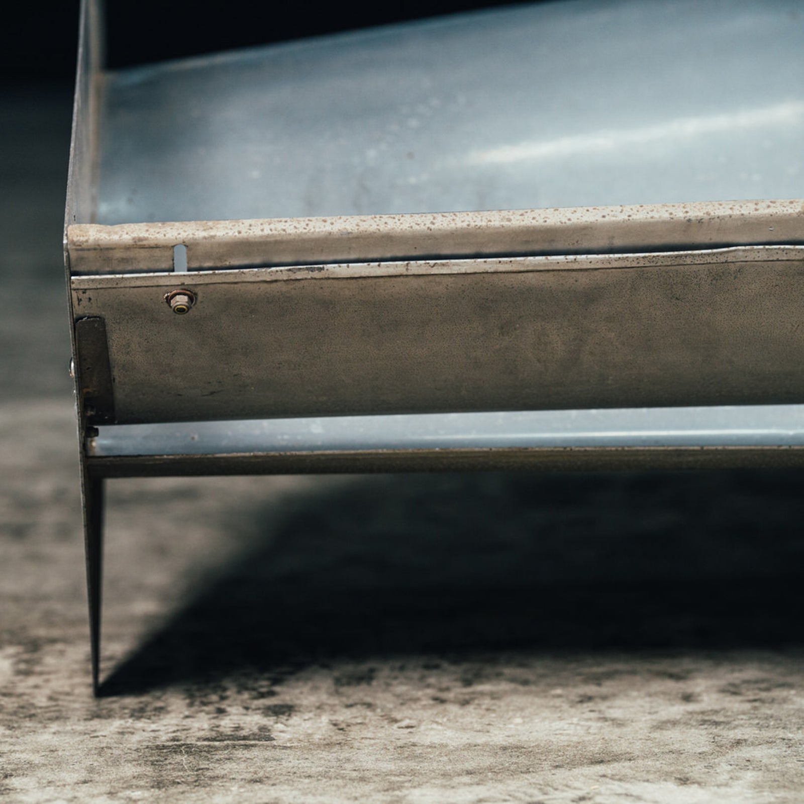 LOT 613 - 1977 Ferrari 312T Niki Lauda Rear Wing Photo Match