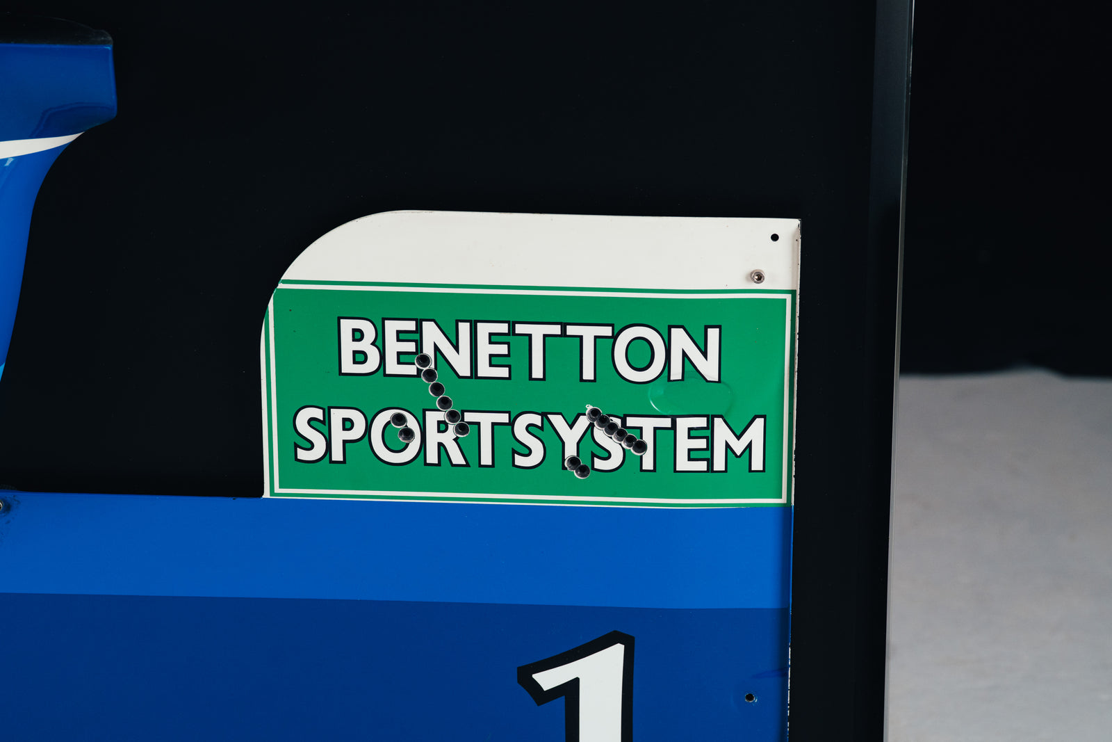 Miami Auction LOT 016 - Michael Schumacher 1995 Benetton B195 Head Rest & Rear Wing Right-Hand Endplate –  Signed Framed