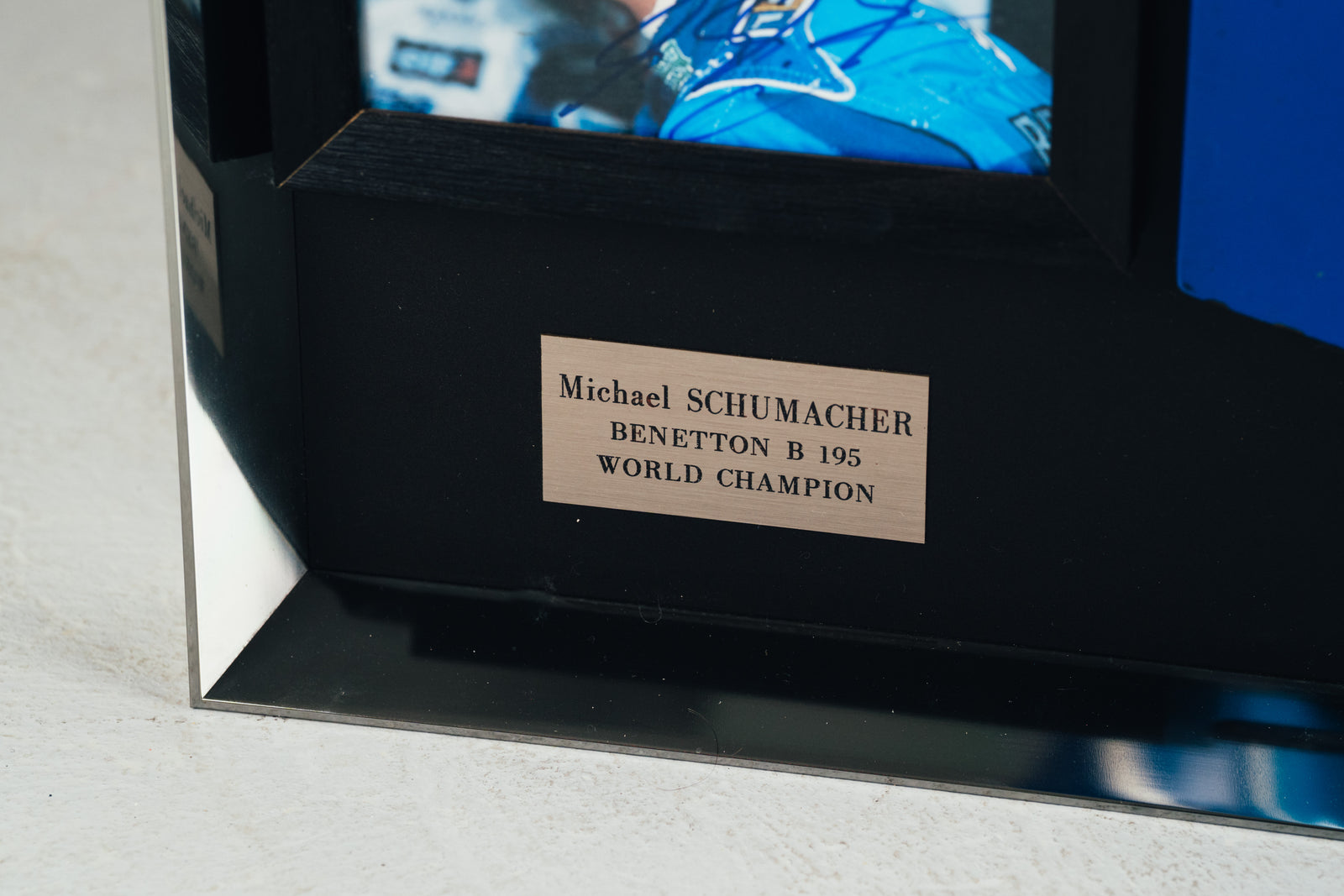 Miami Auction LOT 016 - Michael Schumacher 1995 Benetton B195 Head Rest & Rear Wing Right-Hand Endplate –  Signed Framed