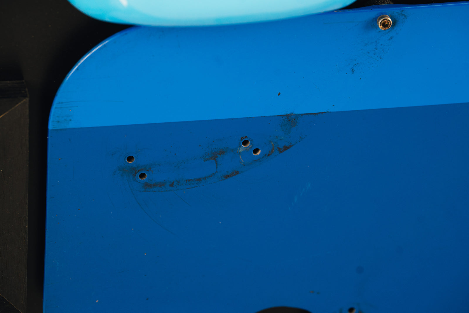 Miami Auction LOT 016 - Michael Schumacher 1995 Benetton B195 Head Rest & Rear Wing Right-Hand Endplate –  Signed Framed