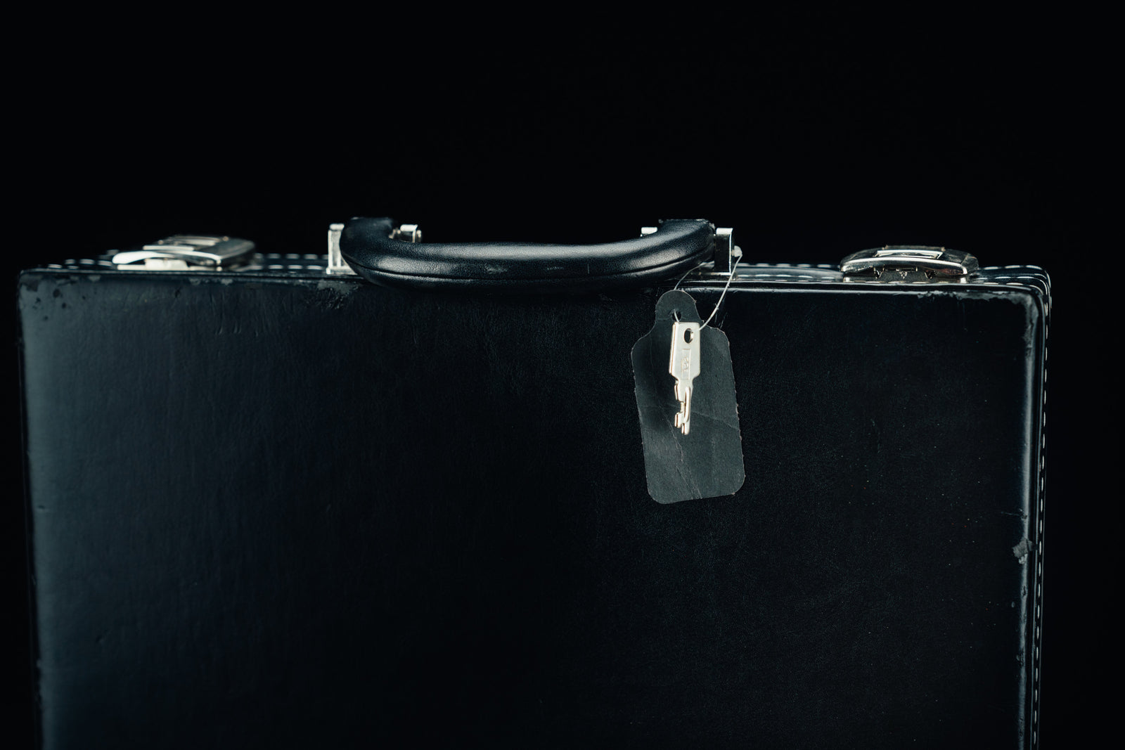 Miami Auction LOT 041 - Senna By Sutton Book