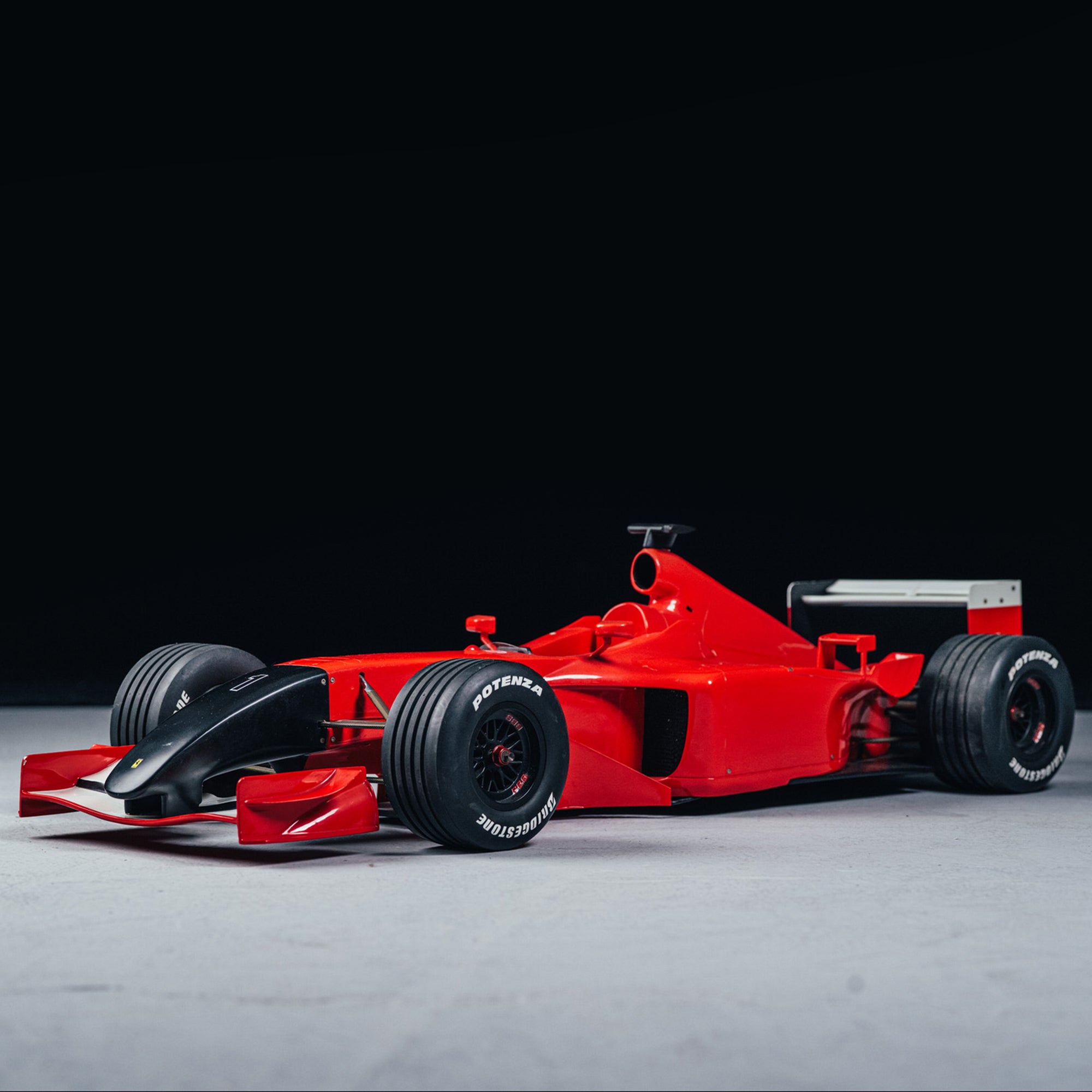 Scuderia Ferrari F2001 1:5 Scale Model - 2001 Italian Grand Prix