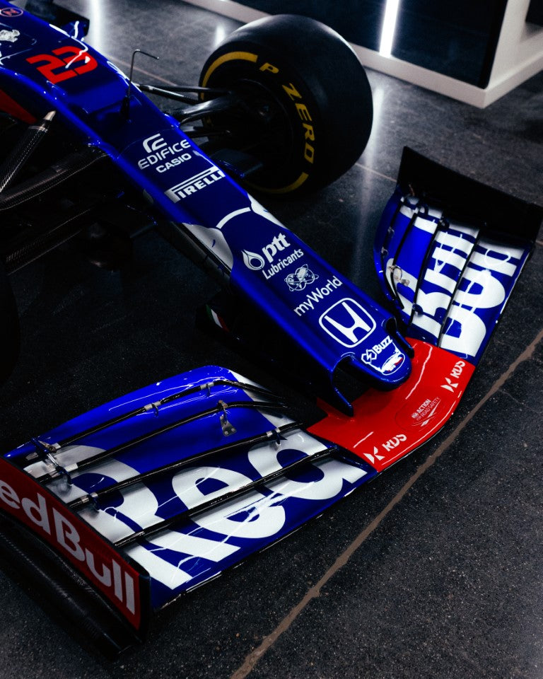 LOT 004 - 2019 Toro Rosso STR14-04 - F1® P2 Finishing Rolling Chassis