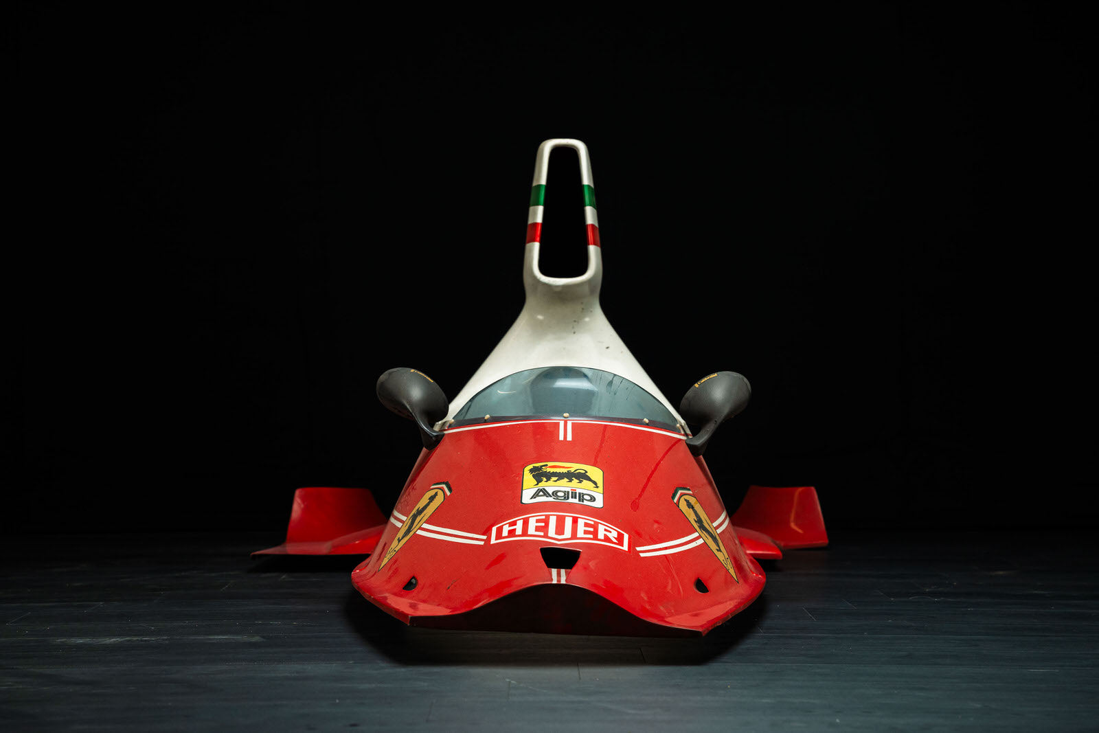 LOT 021 - Niki Lauda Ferrari 312T Body Shell