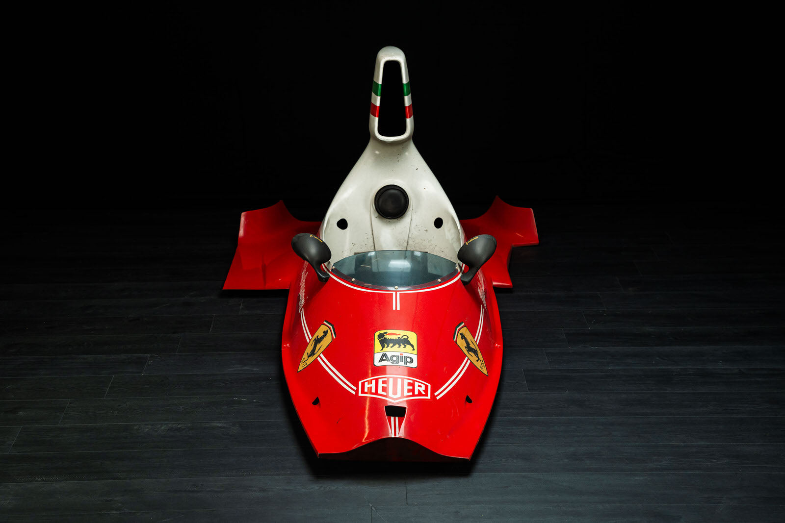 LOT 021 - Niki Lauda Ferrari 312T Body Shell