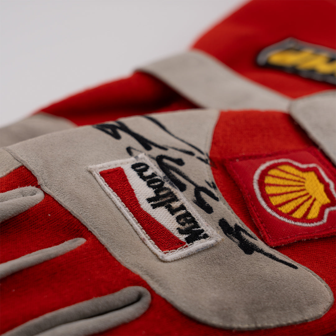 Miami Auction LOT 038- Michael Schumacher 2000 Ferrari Gloves - Used Signed