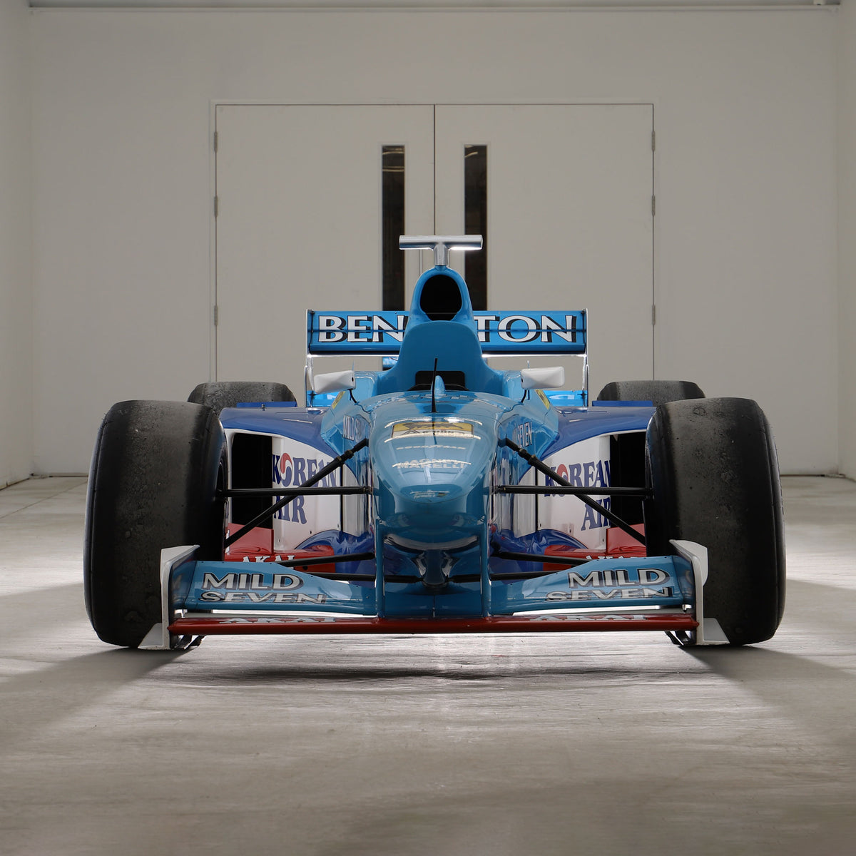 1998 Benetton B198 Formula 1 race car powered by a Judd GV 4.2 engine, premium collector vehicle for motorsport enthusiasts