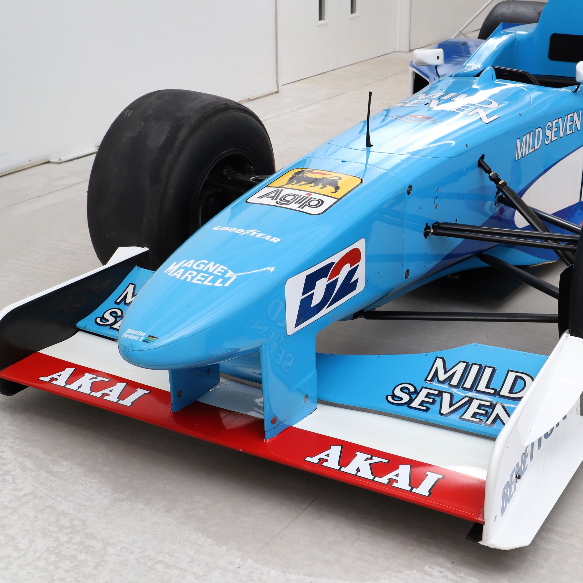 1998 Benetton B198 Official Running Race Car – F1 Authentics
