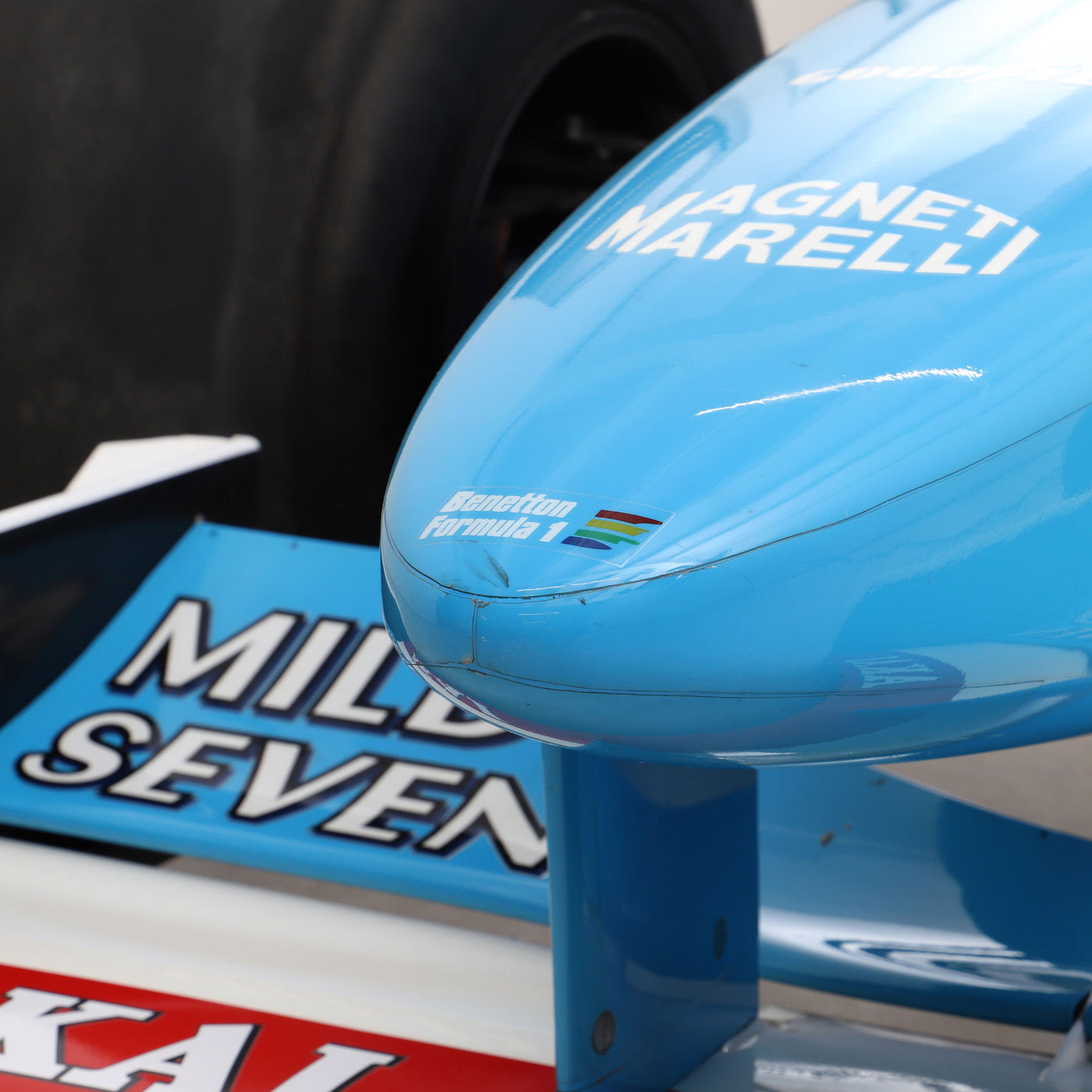 1998 Benetton B198 Official Running Race Car