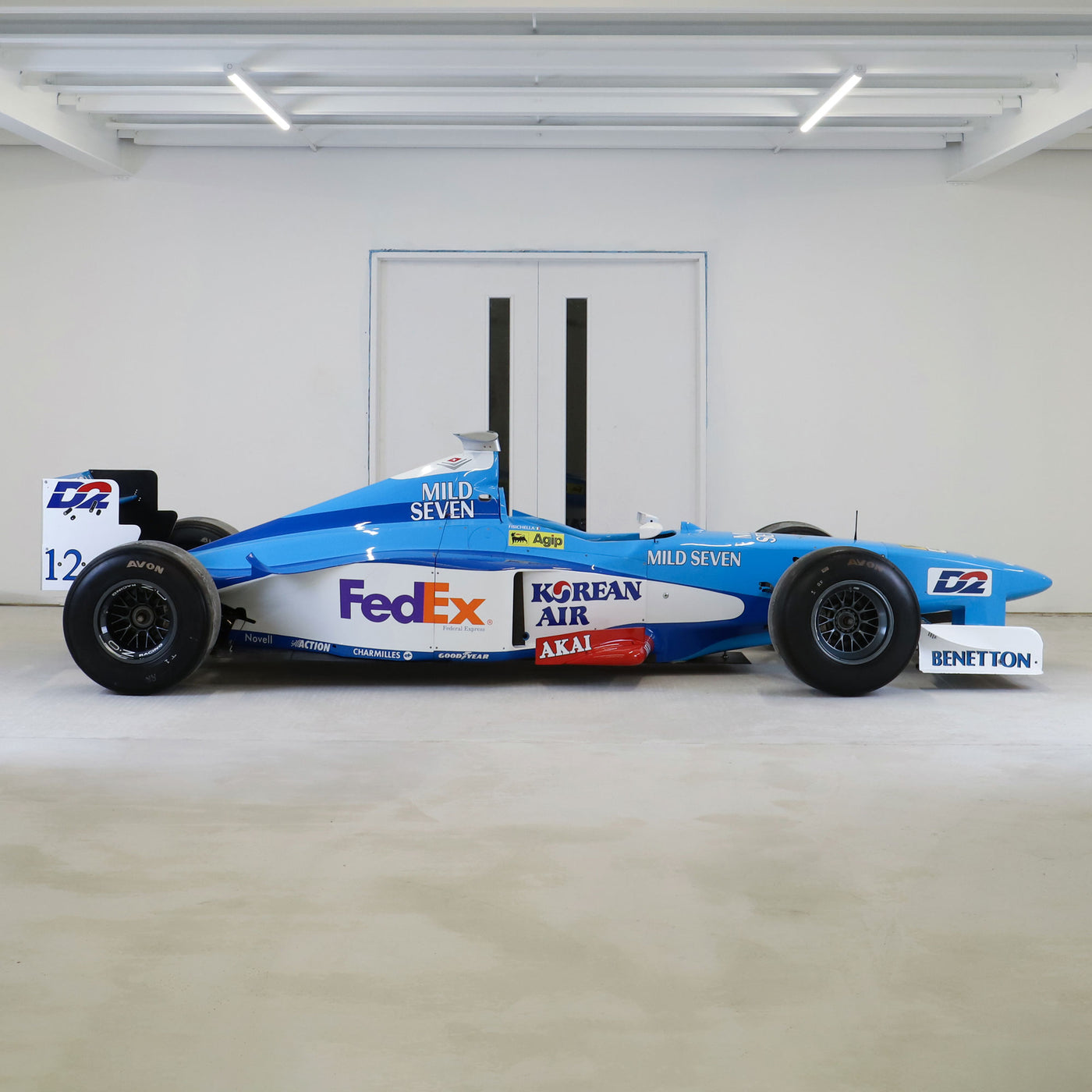 1998 Benetton B198 Official Running Race Car