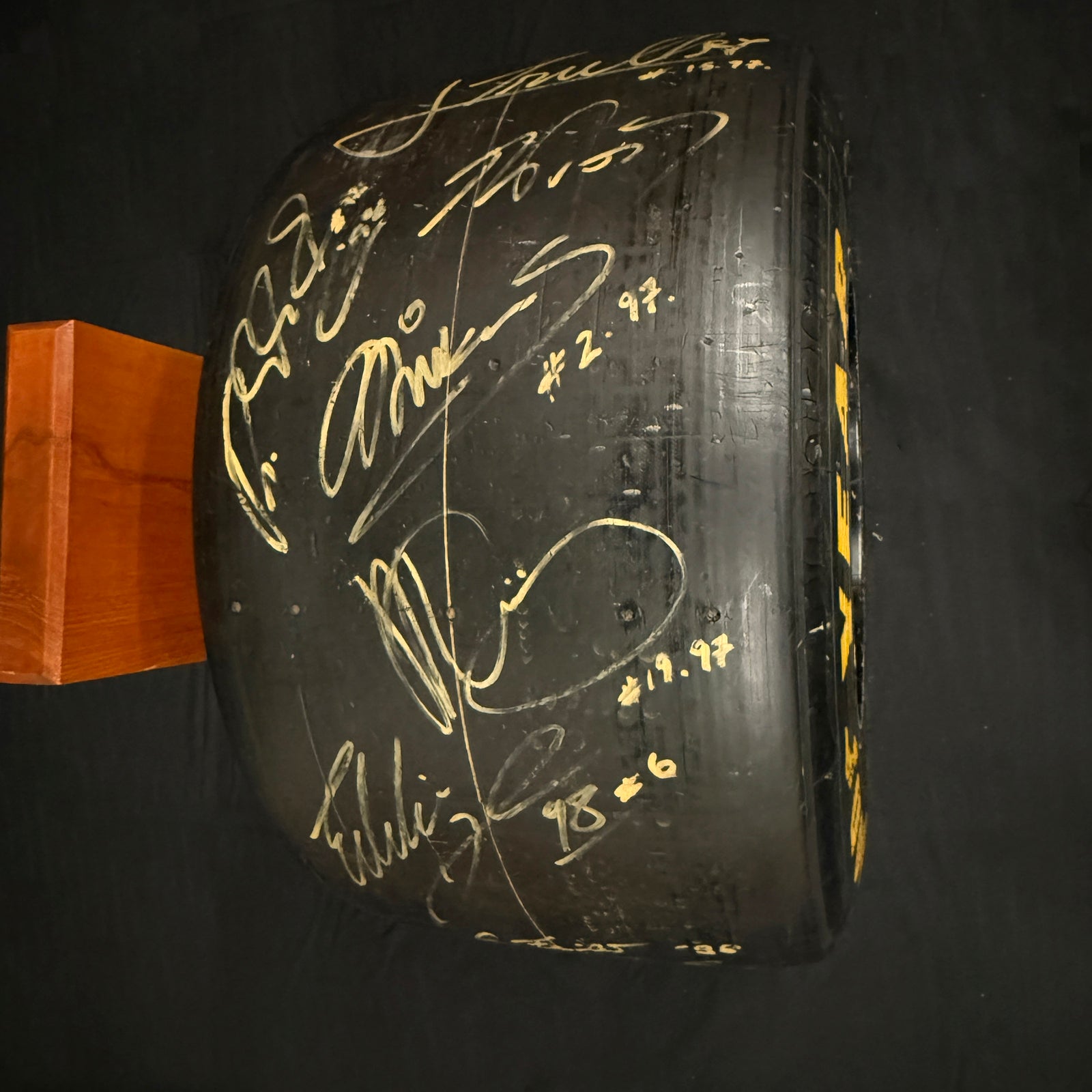 LOT 516 - 20 Driver Signature Goodyear Tyre – Williams FW19 Championship Edition