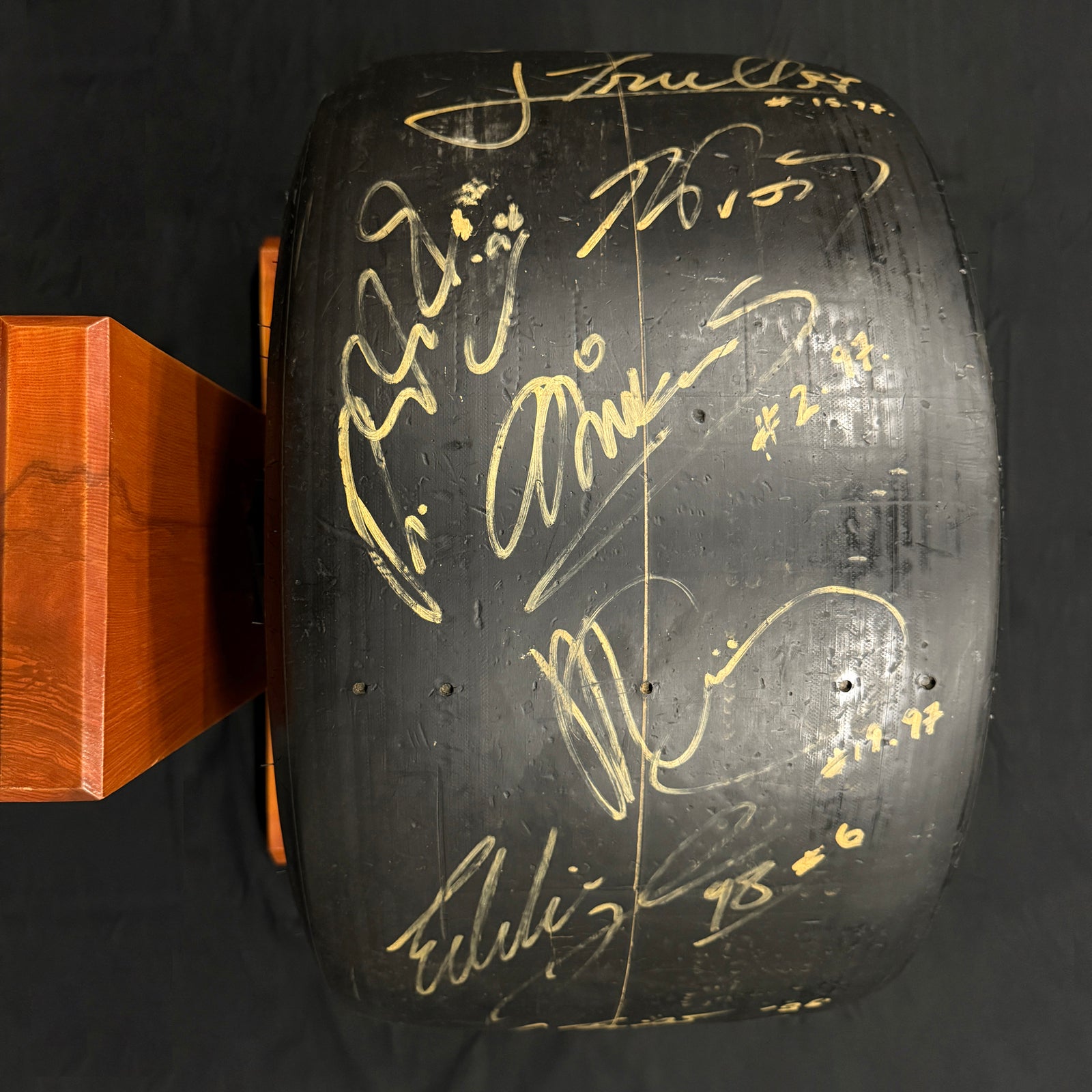 LOT 516 - 20 Driver Signature Goodyear Tyre – Williams FW19 Championship Edition