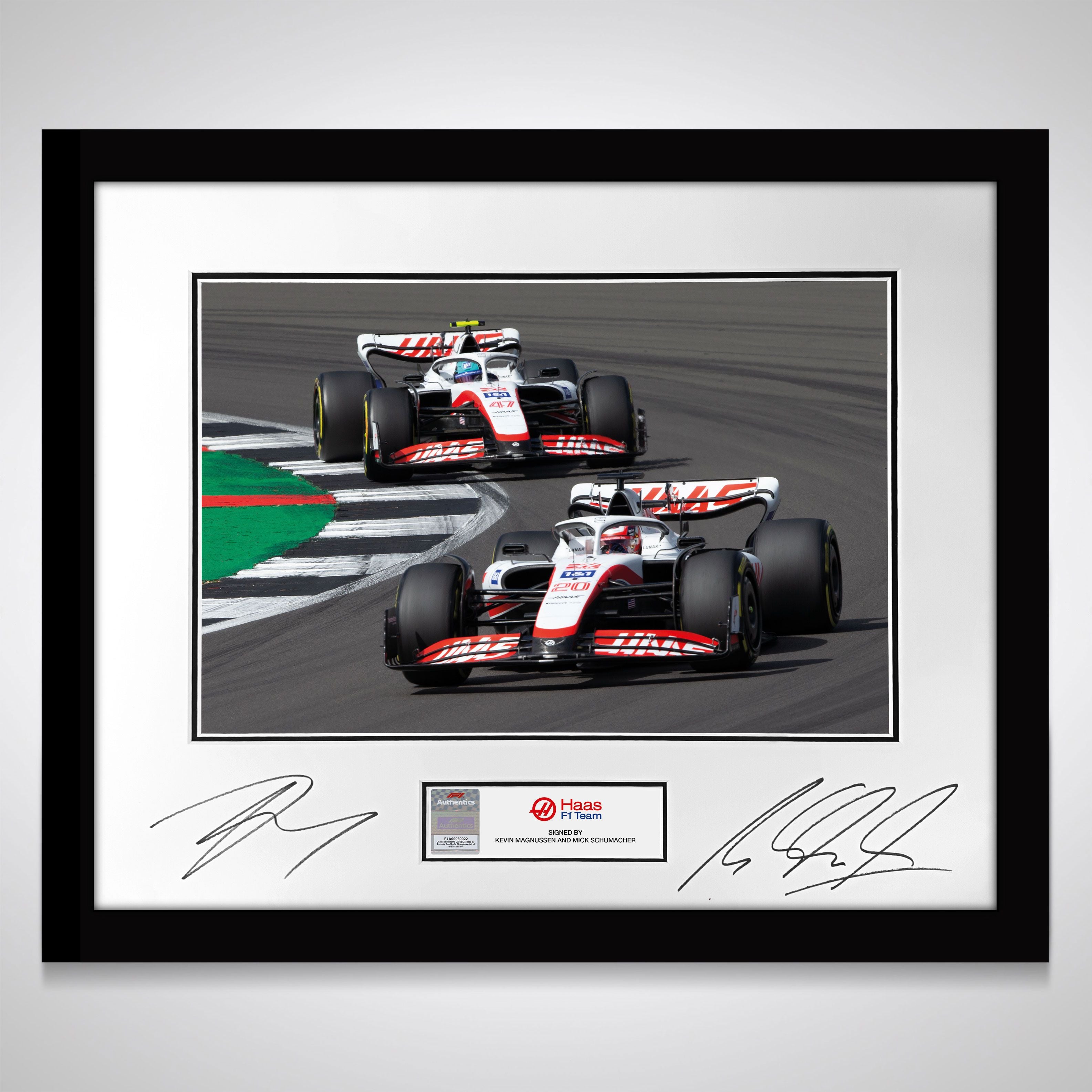 Official F1® Signed Memorabilia | Formula 1® Memorabilia Signed 