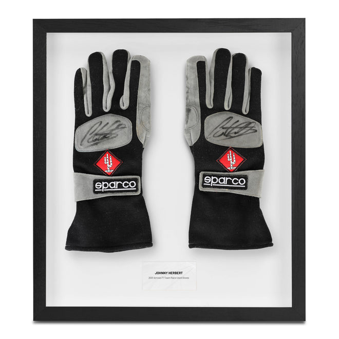 The Austin Auction LOT 025 - Johnny Herbert 2001 Arrows F1 Team Test-Used Gloves