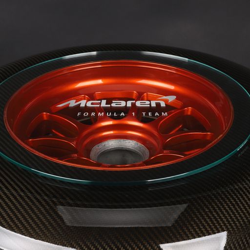 McLaren Carbon Front Wheel Rim Table - Front