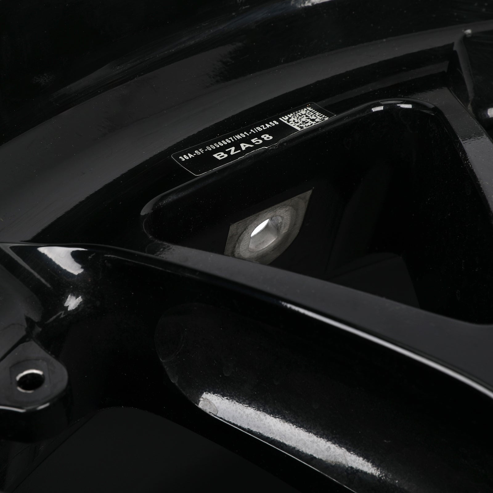 Lando Norris 2023 McLaren F1 Team Qatar Grand Prix-used front wheel rim table, collector furniture made from an authentic Formula 1 component