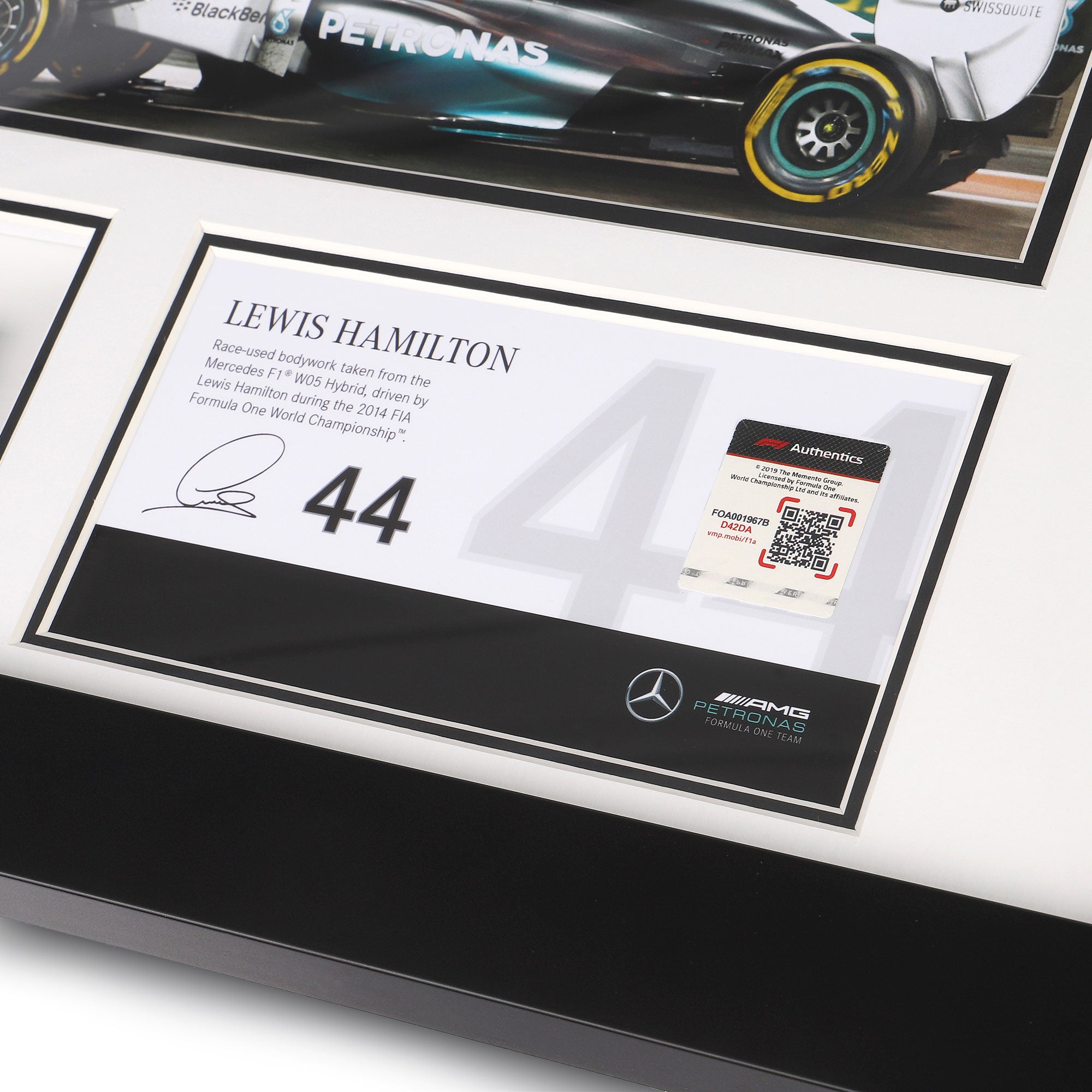 Lewis Hamilton 2014 'British Flag' Bodywork & Photo - Abu Dhabi GP