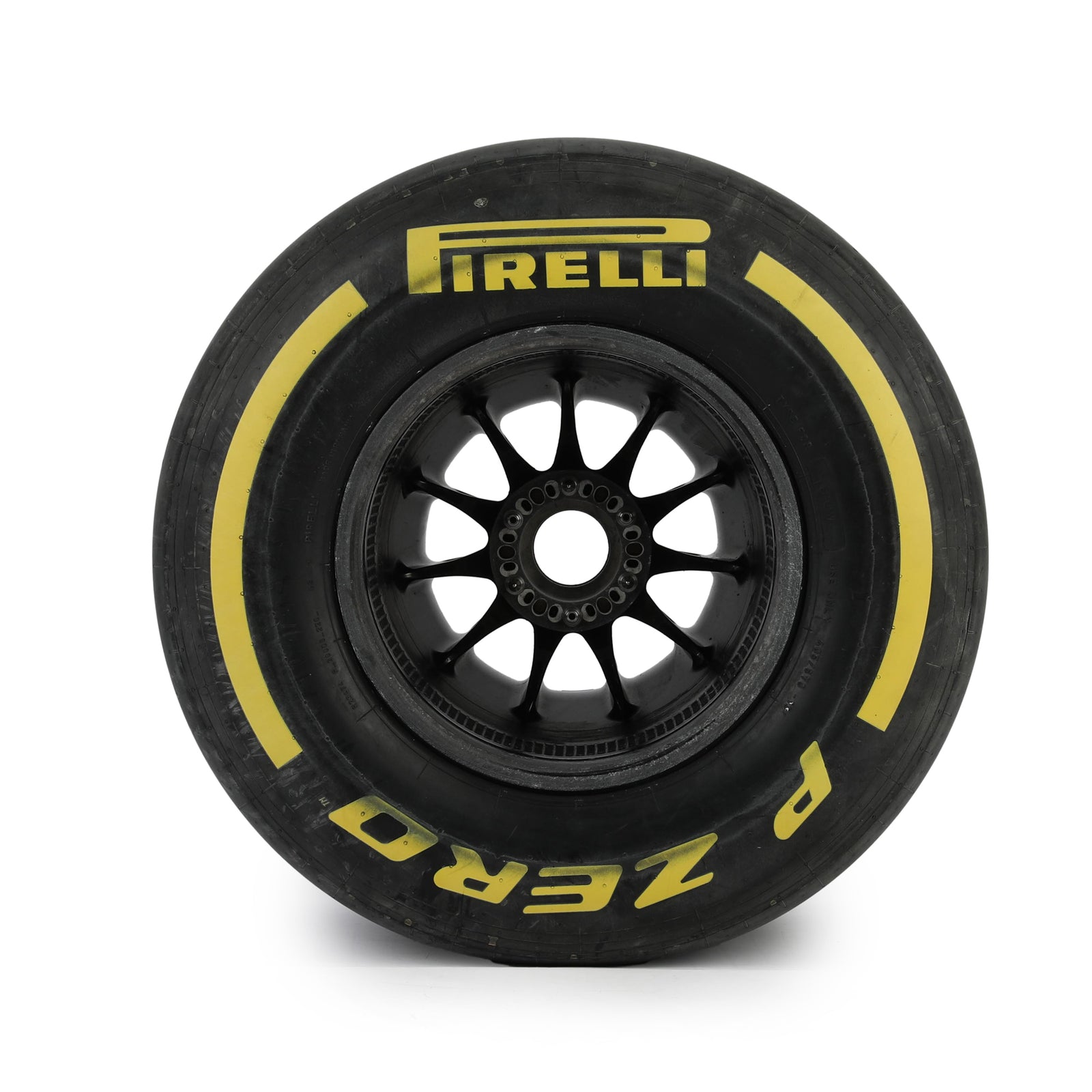 LOT 038 - Max Verstappen 2018 Signed Red Bull Racing Wheel and Tyre