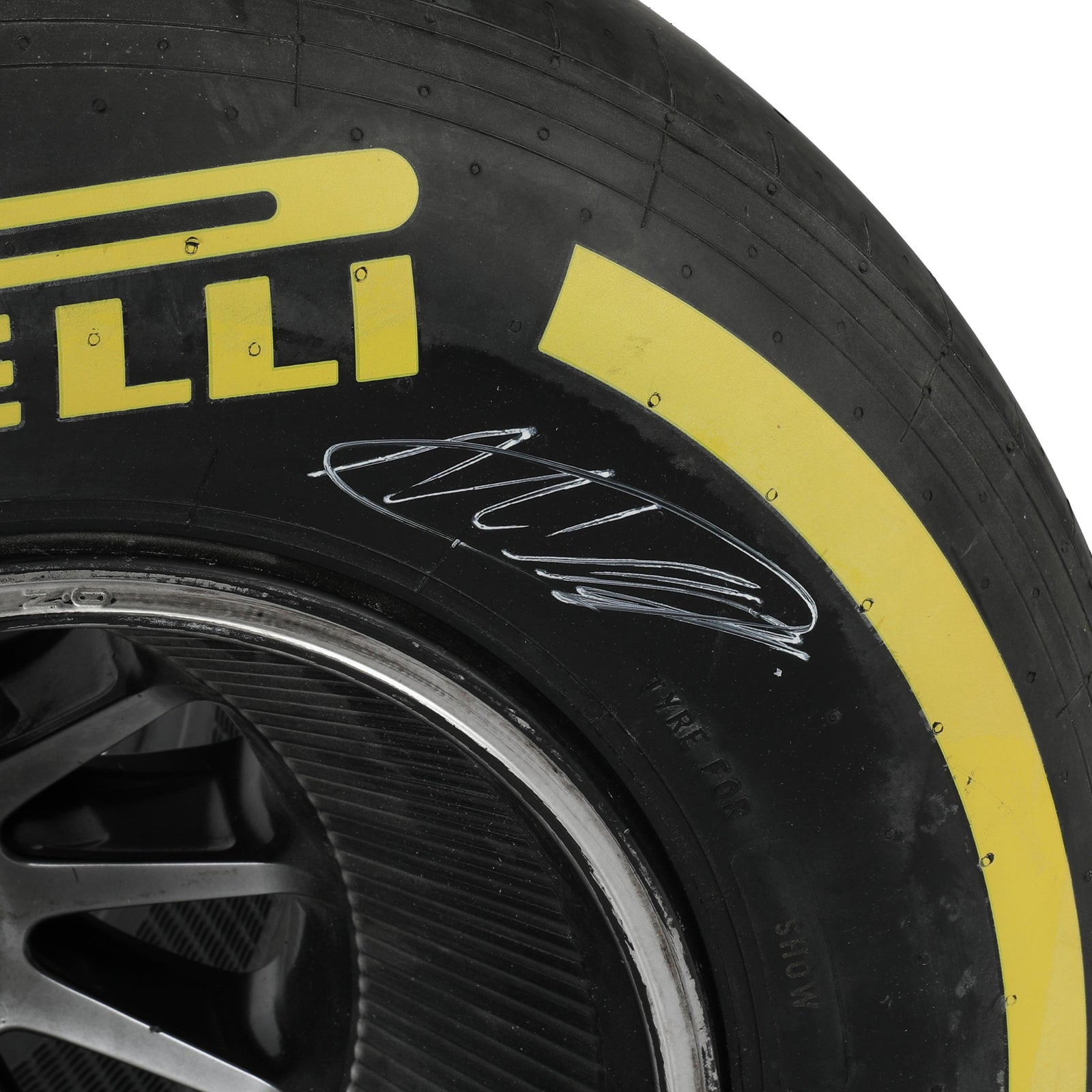 LOT 038 - Max Verstappen 2018 Signed Red Bull Racing Wheel and Tyre
