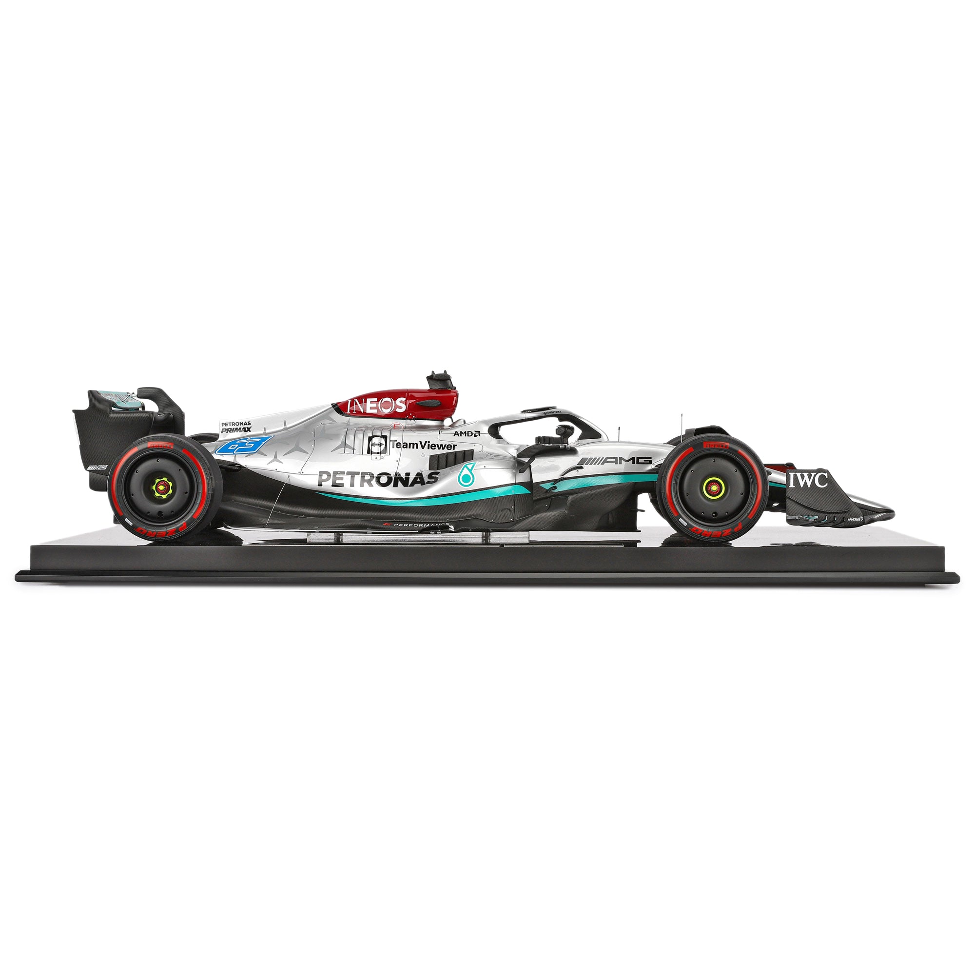 George Russell 2022 Mercedes-AMG Petronas F1 Team W13 E Performance 1:8 Scale Model - Sāo Paulo GP