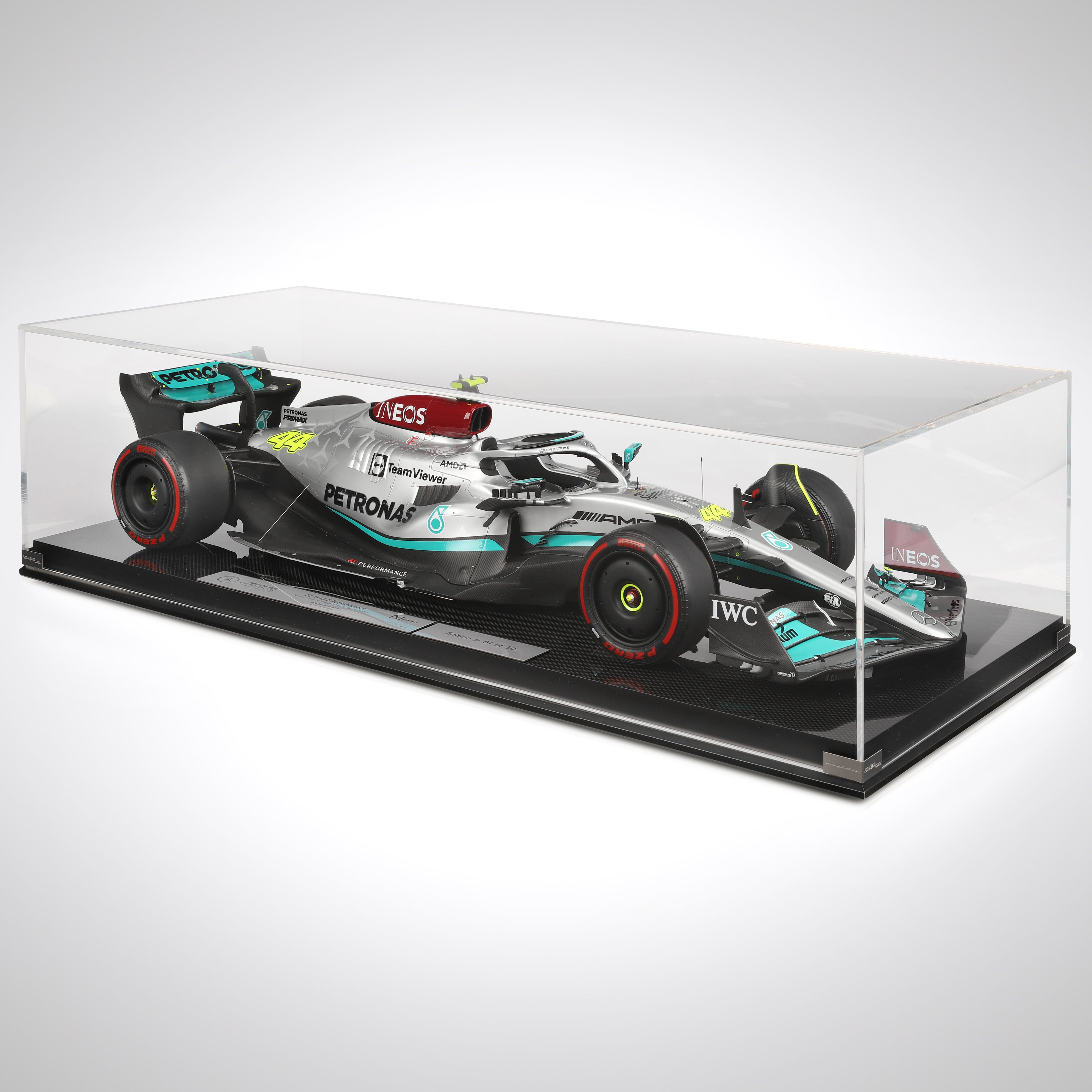 Lewis Hamilton 2022 Mercedes-AMG Petronas F1 Team W13 E Performance 1