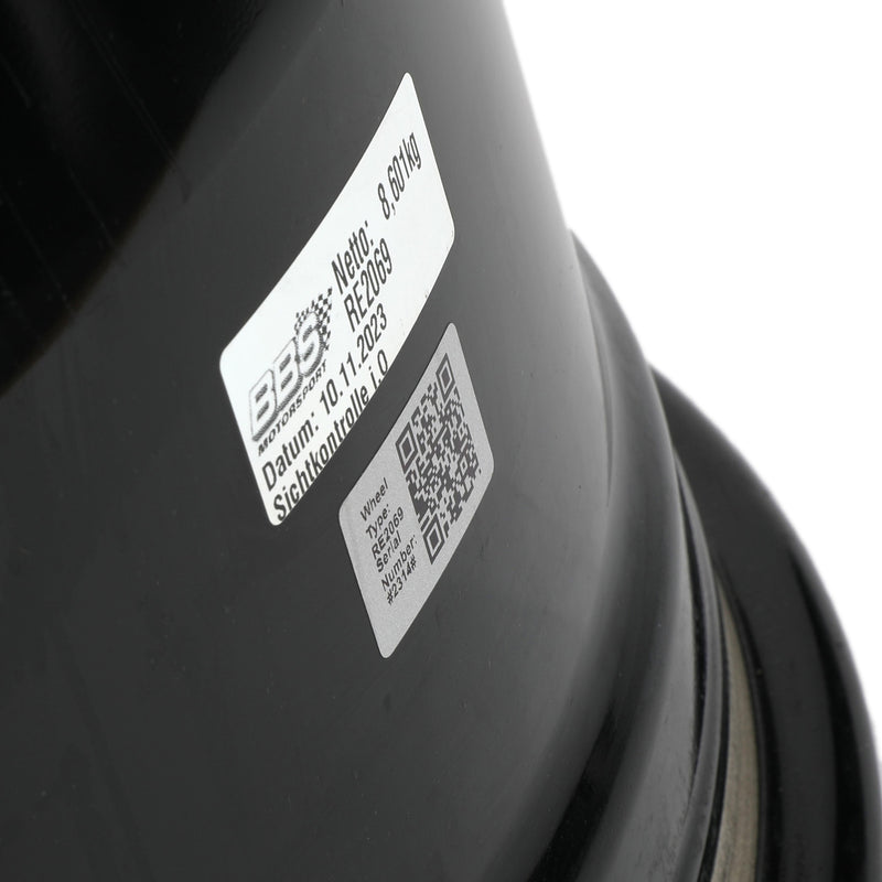 Oscar Piastri 2024 Race Used McLaren Formula 1 Team Rear Wheel Rim Table - Saudi Arabian GP