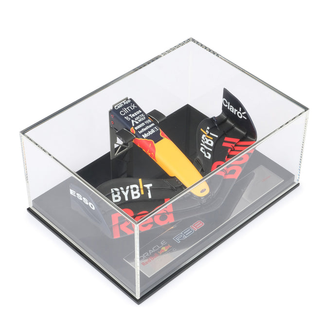 EARLY LOT 038 - Oracle Red Bull Racing 2022 RB18 1:12 Scale Model Nosecone