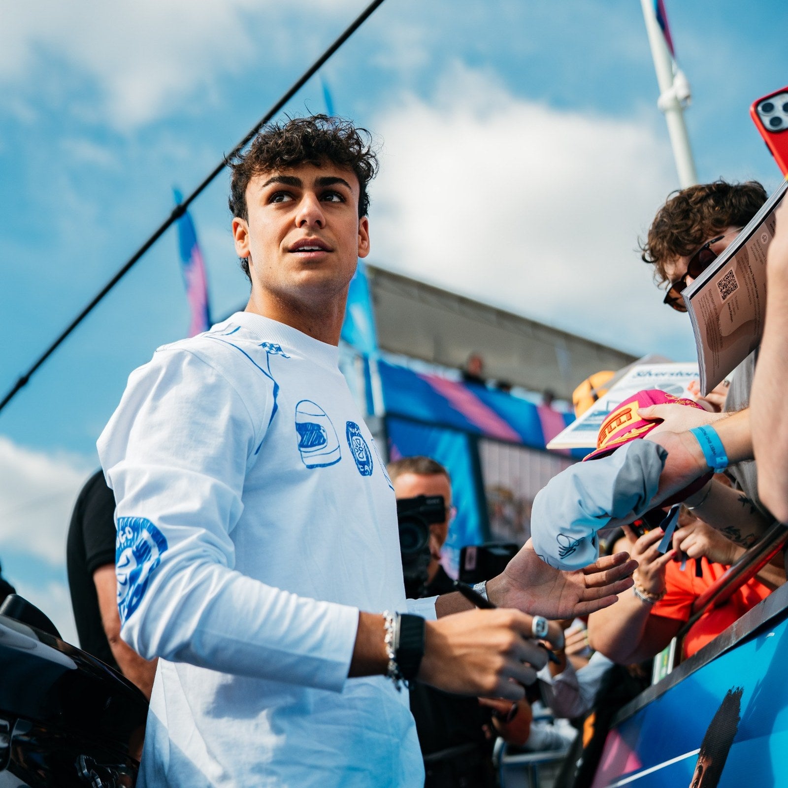 The Silverstone Auction LOT 024 - Arvid Lindblad Custom HUGO x VCARB Outfit by Oliver Kearney – Silverstone GP