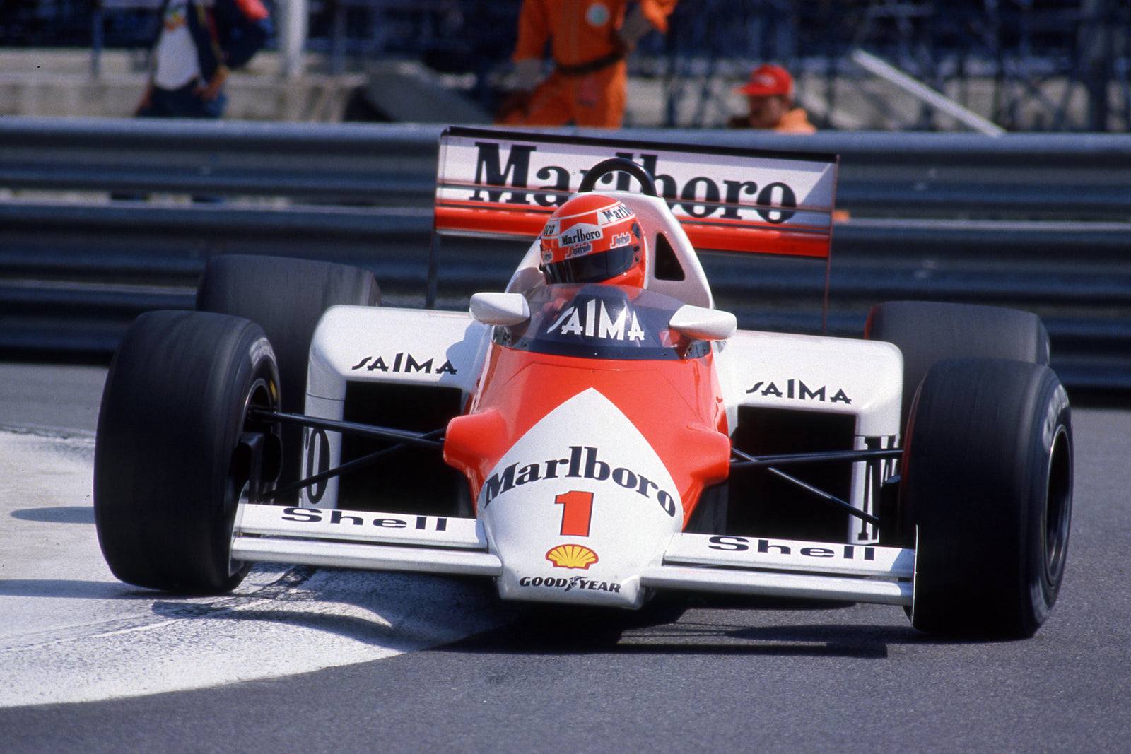 LOT 022 - Niki Lauda 1984 McLaren MP4/2 Nosecone – Crash Damage 1985 Detroit GP