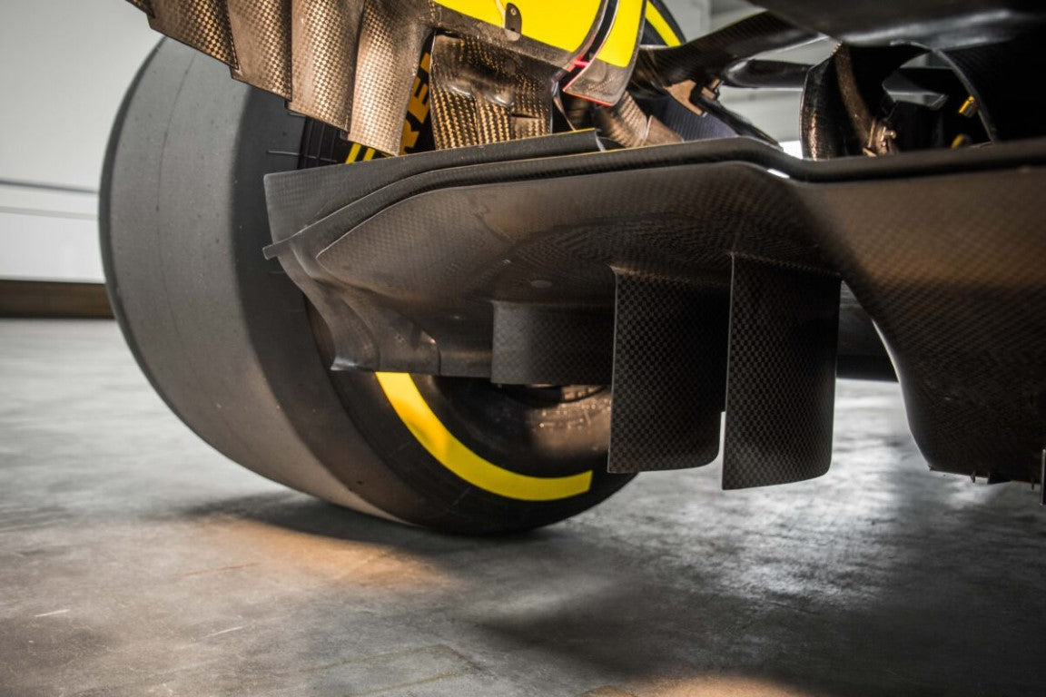 LOT 004 - 2019 Toro Rosso STR14-04 - F1® P2 Finishing Rolling Chassis