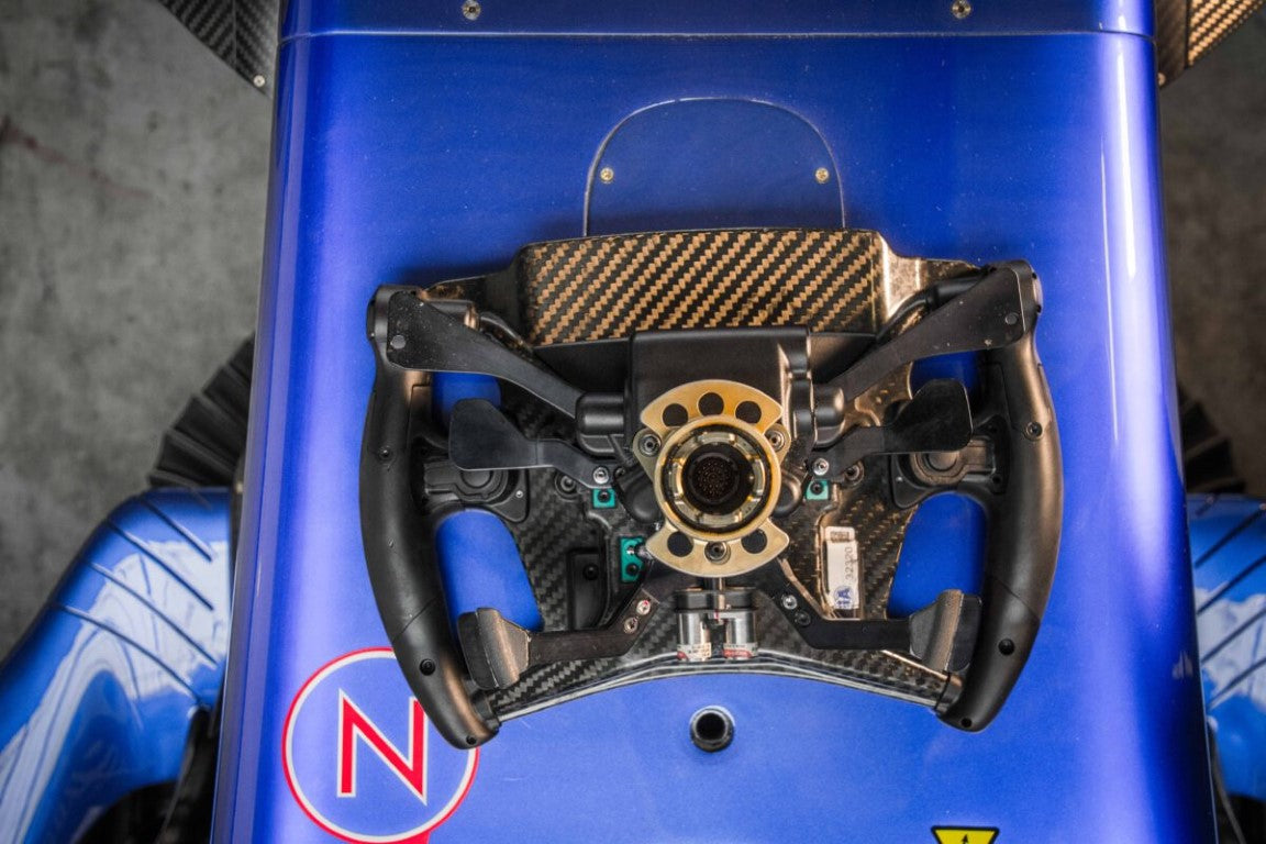 LOT 004 - 2019 Toro Rosso STR14-04 - F1® P2 Finishing Rolling Chassis
