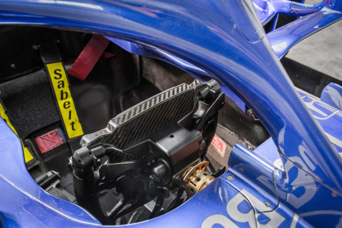 LOT 004 - 2019 Toro Rosso STR14-04 - F1® P2 Finishing Rolling Chassis